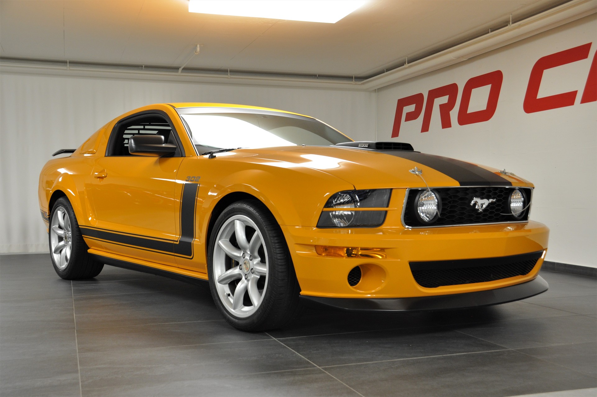 FORD Mustang Saleen Parnelli Jones 19 of 500