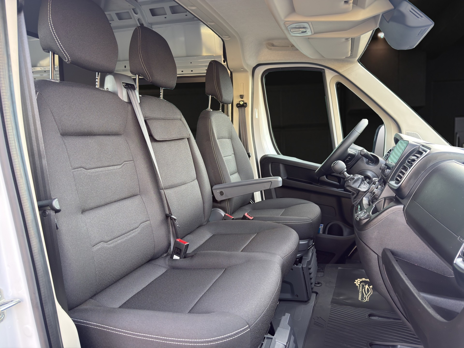 PEUGEOT Boxer Kaw. 435 L2H2 2.2 BlueHDi 140 S/S-image-9