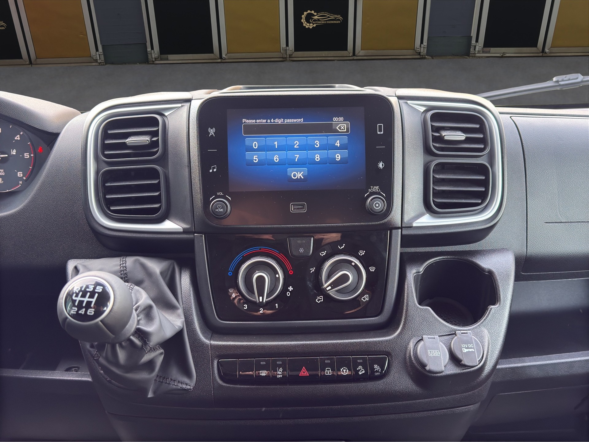 PEUGEOT Boxer Kaw. 435 L2H2 2.2 BlueHDi 140 S/S-image-14