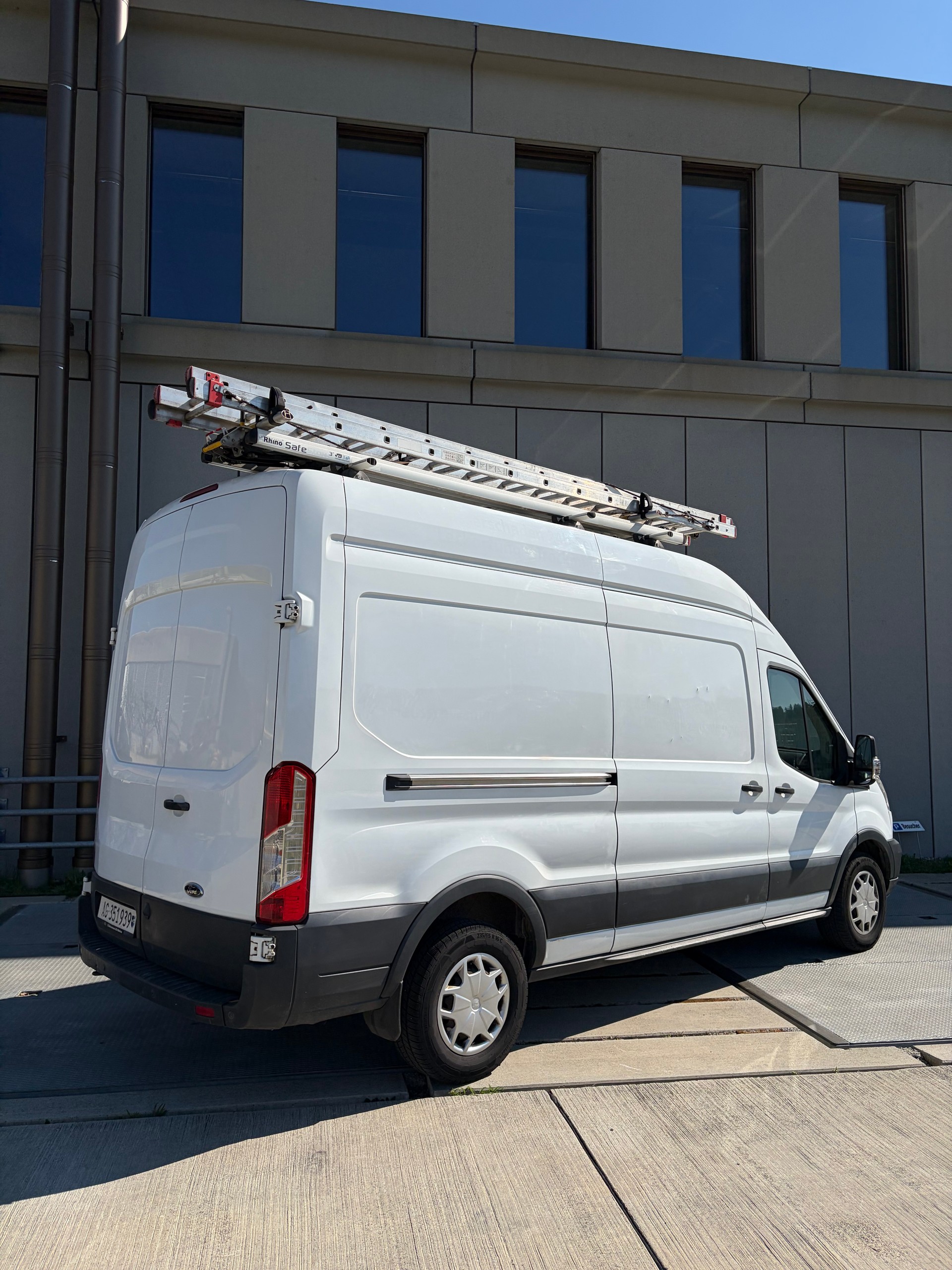 FORD Transit Van 350 L3H2 Trend FWD-image-4