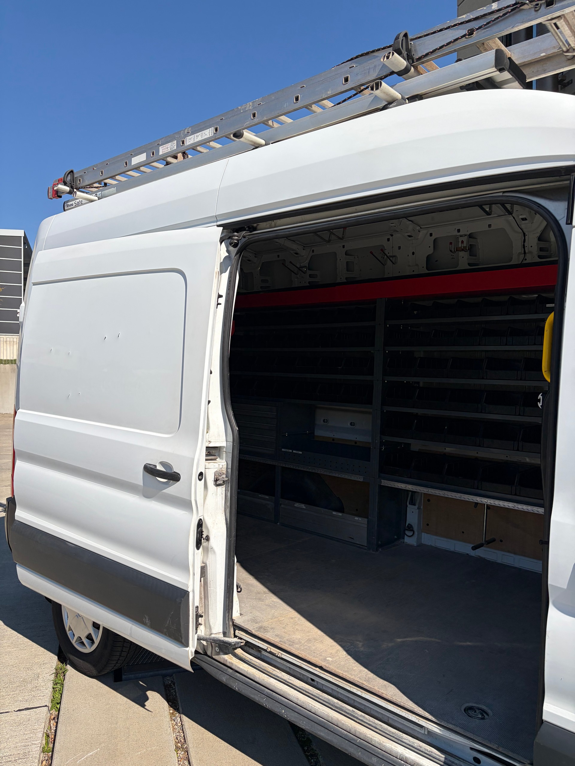FORD Transit Van 350 L3H2 Trend FWD-image-11
