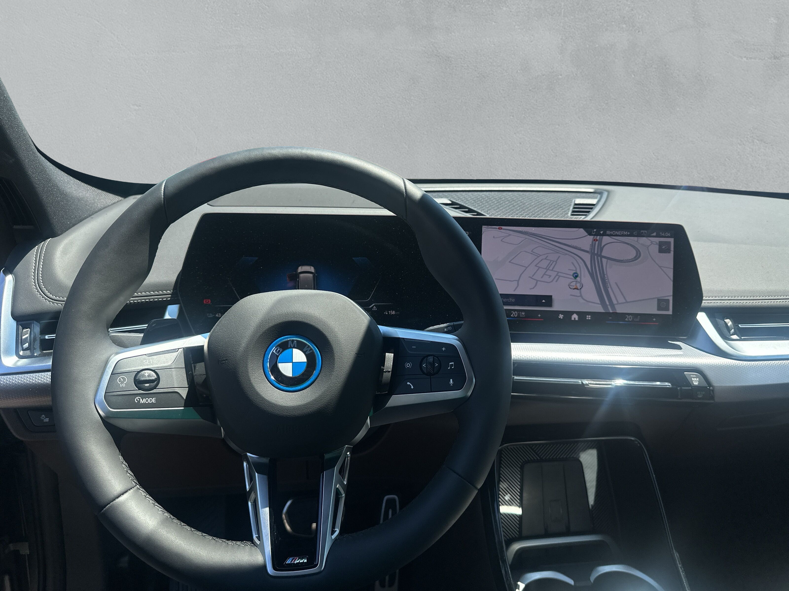 BMW iX1 eDrive 20 M Sport-image-16