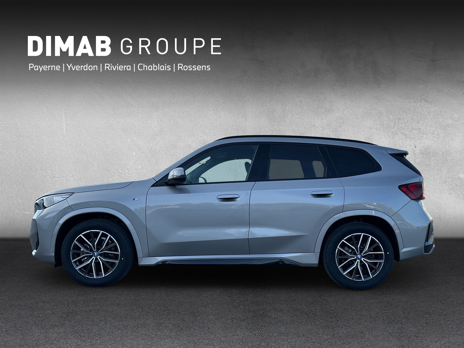 BMW iX1 eDrive 20 M Sport-showroom-element-1