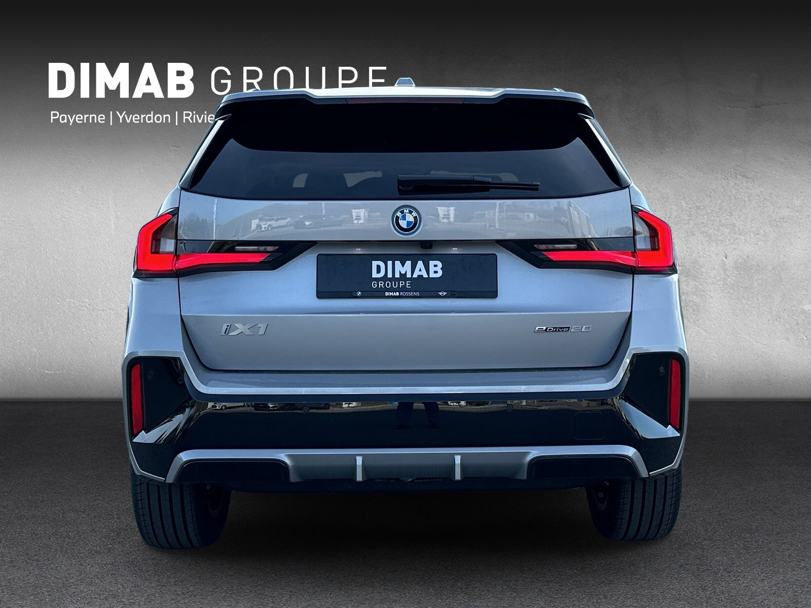 BMW iX1 eDrive 20 M Sport-showroom-element-3
