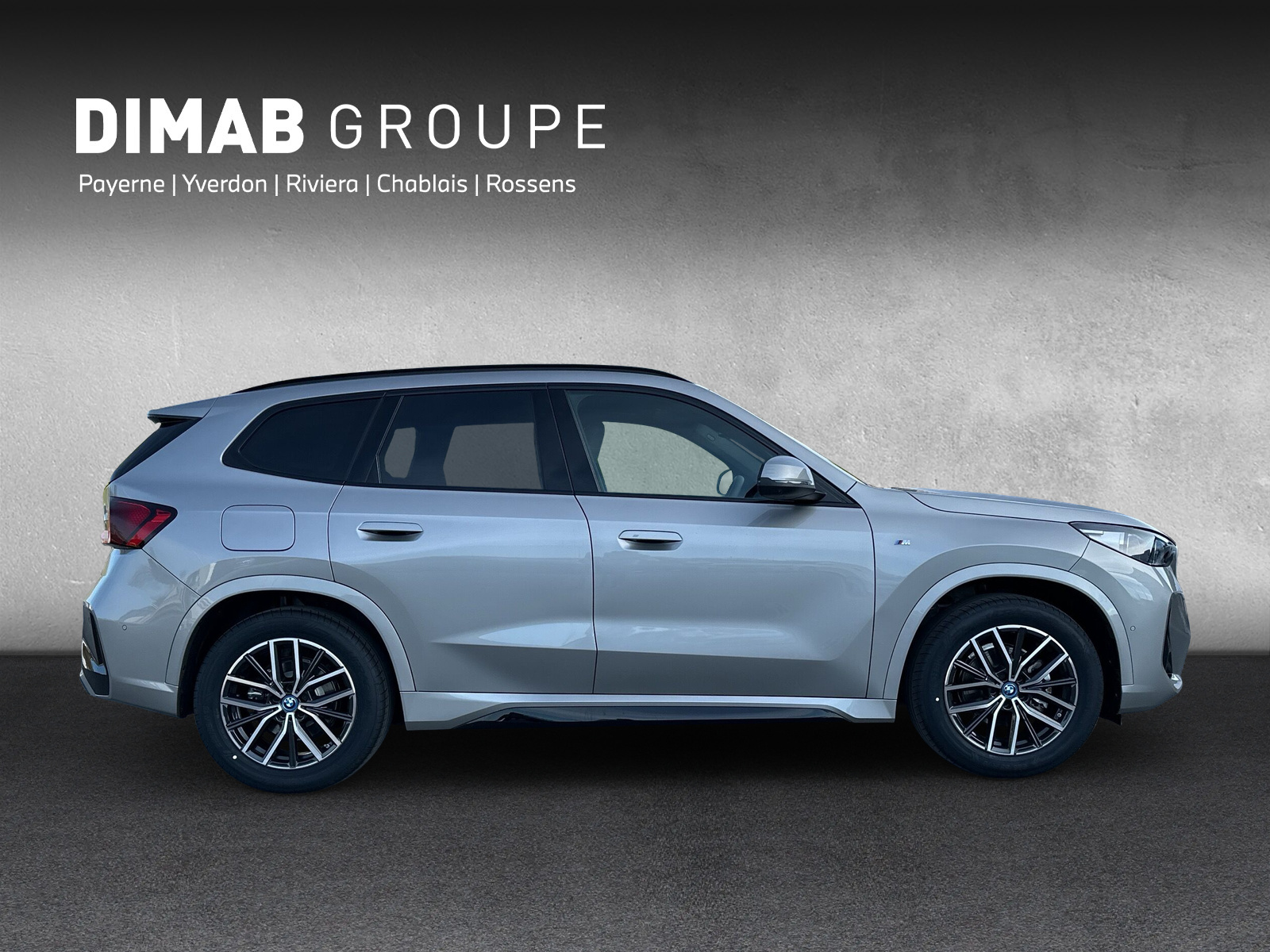 BMW iX1 eDrive 20 M Sport-image-5