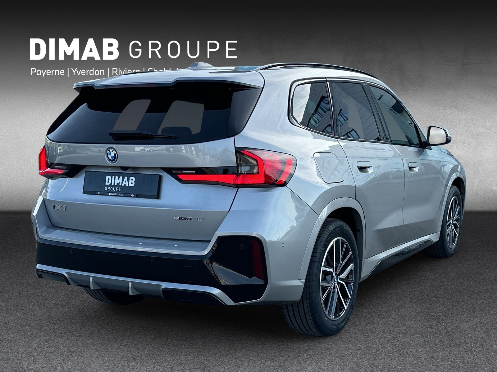 BMW iX1 eDrive 20 M Sport-image-4