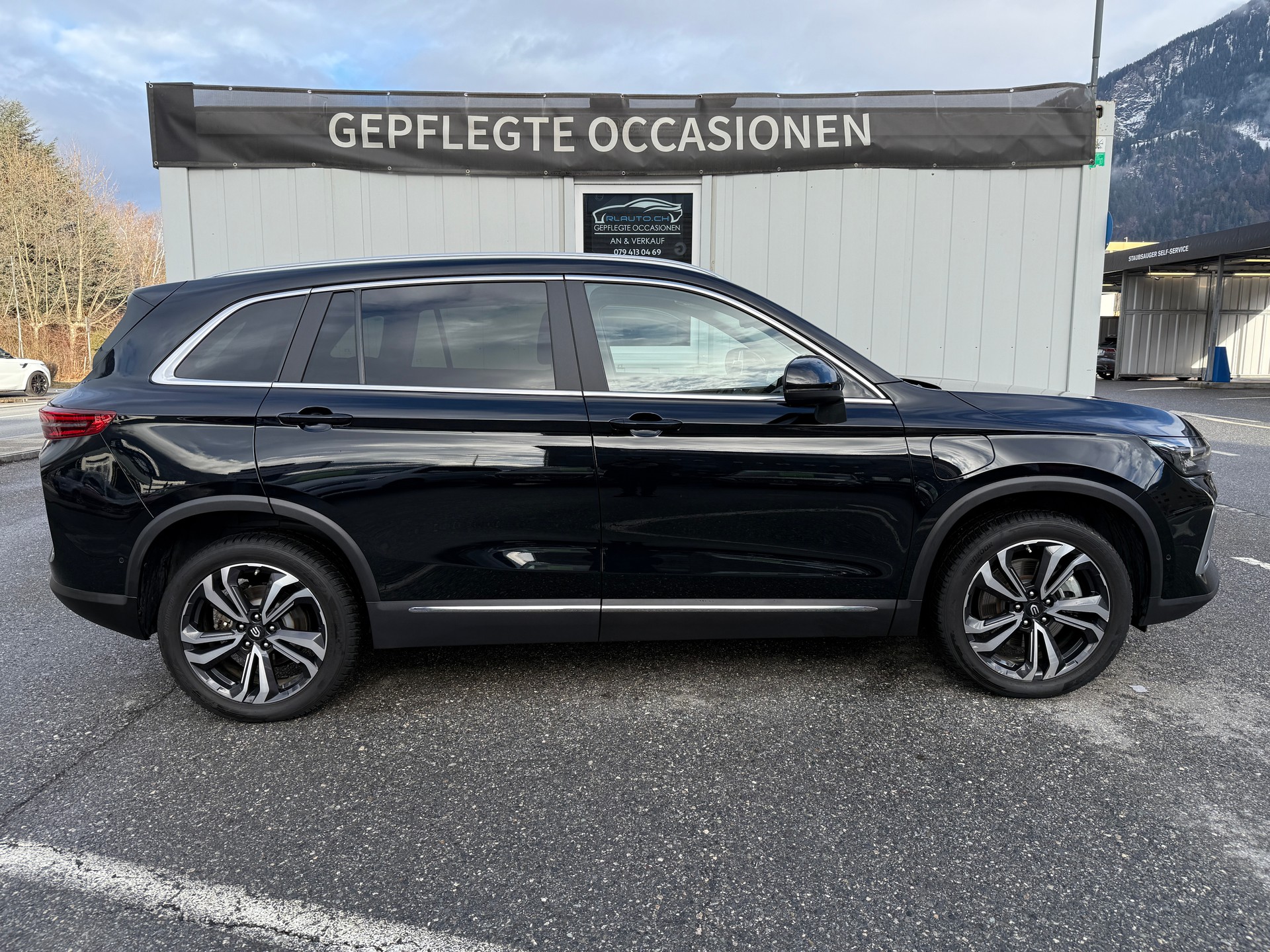 ELARIS BEO Premium 86kWh *VORFÜHRWAGEN* TOP LEASING 298.- MTL *-showroom-element-3