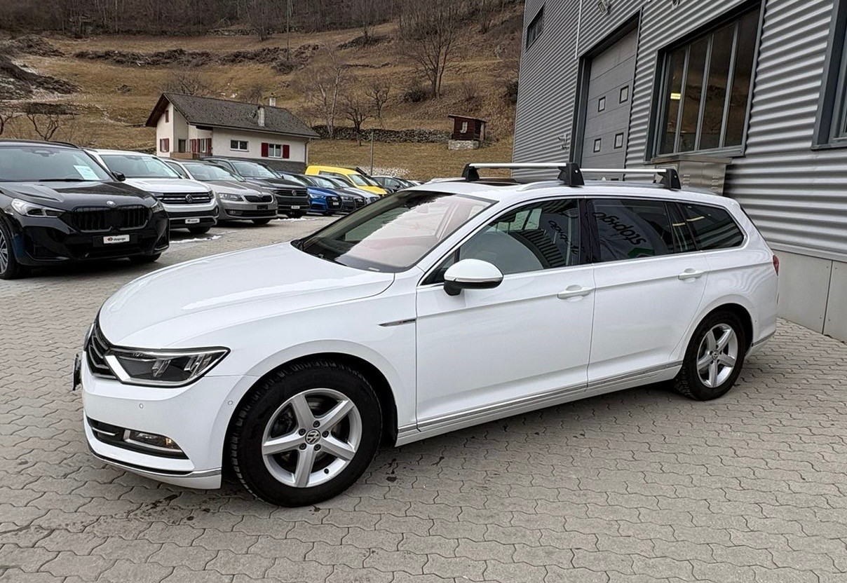VW Passat Variant 2.0 TDI BMT Highline DSG 4Motion-image-2