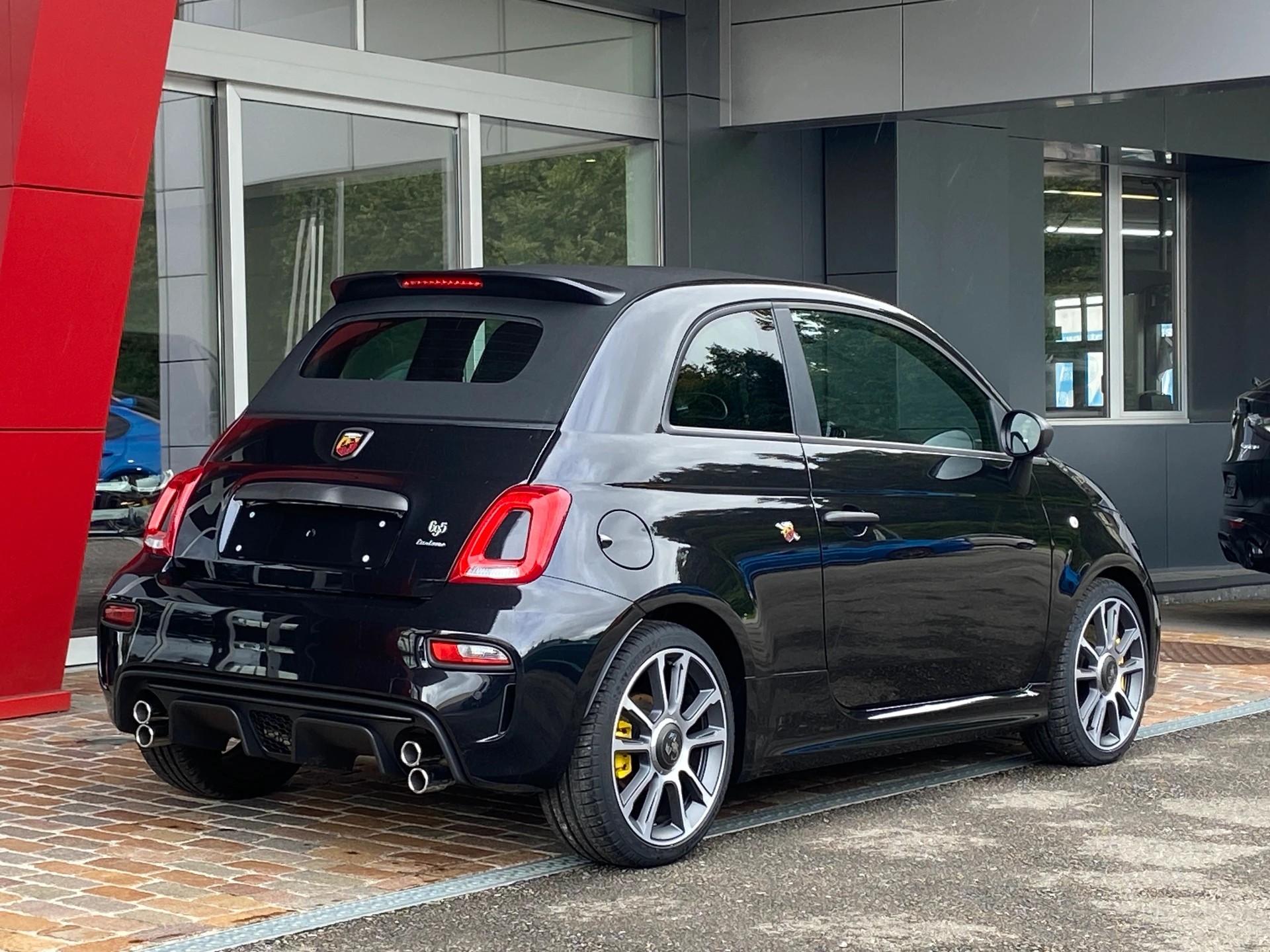 FIAT 695C 1.4 16V Turbo Abarth Turismo-image-16