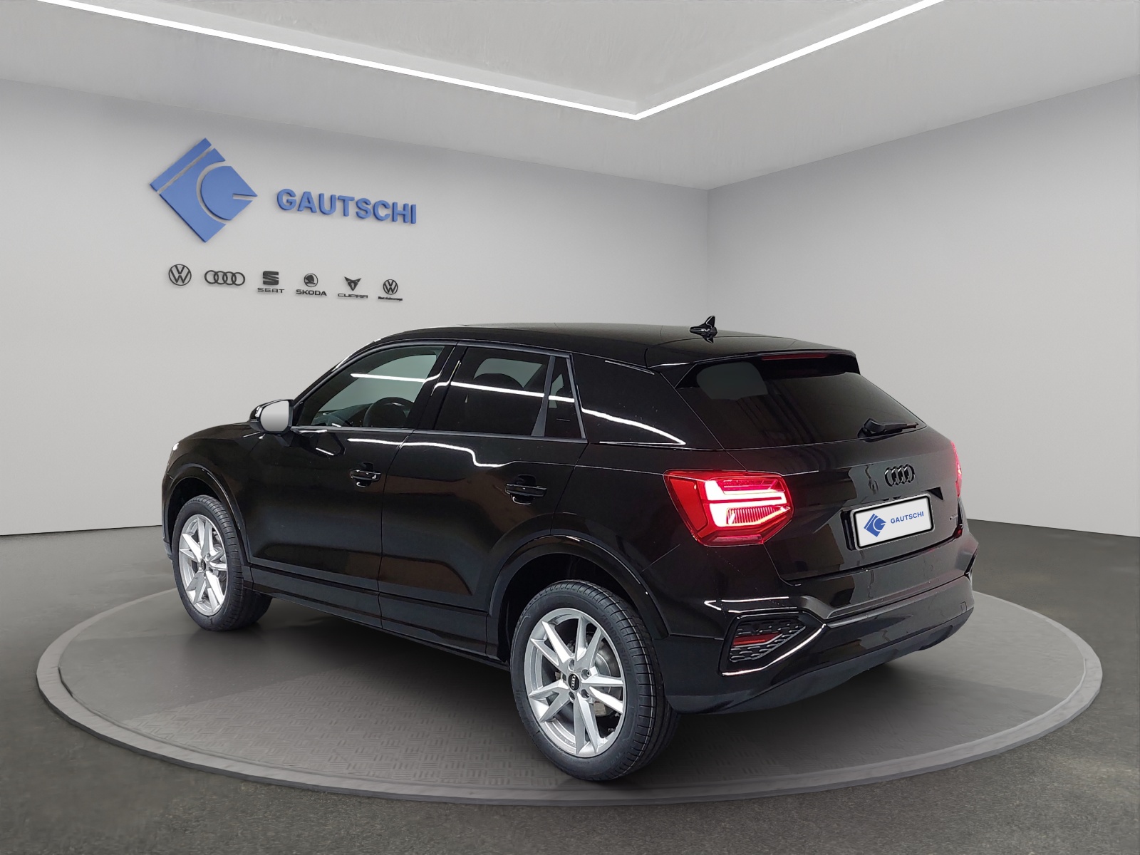 AUDI Q2 40 TFSI advanced Attraction quattro S-tronic-image-2