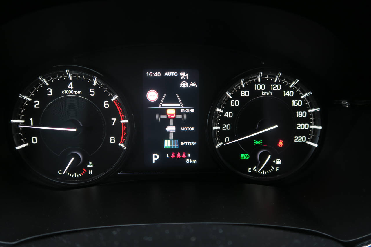 SUZUKI Vitara 1.4 T Sakura Top Hybrid 4x4-image-6