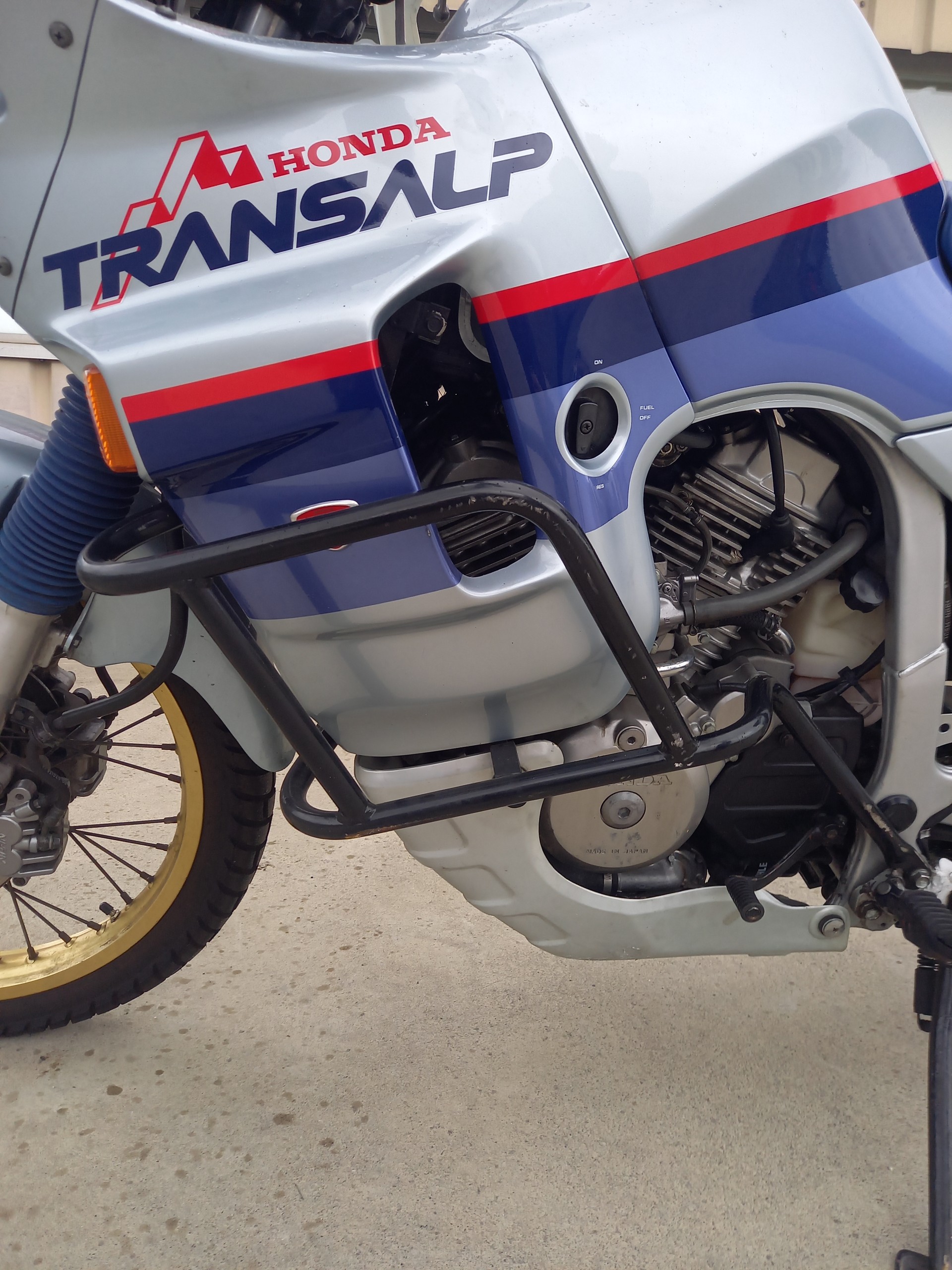 HONDA XL 600 V Transalp-image-4