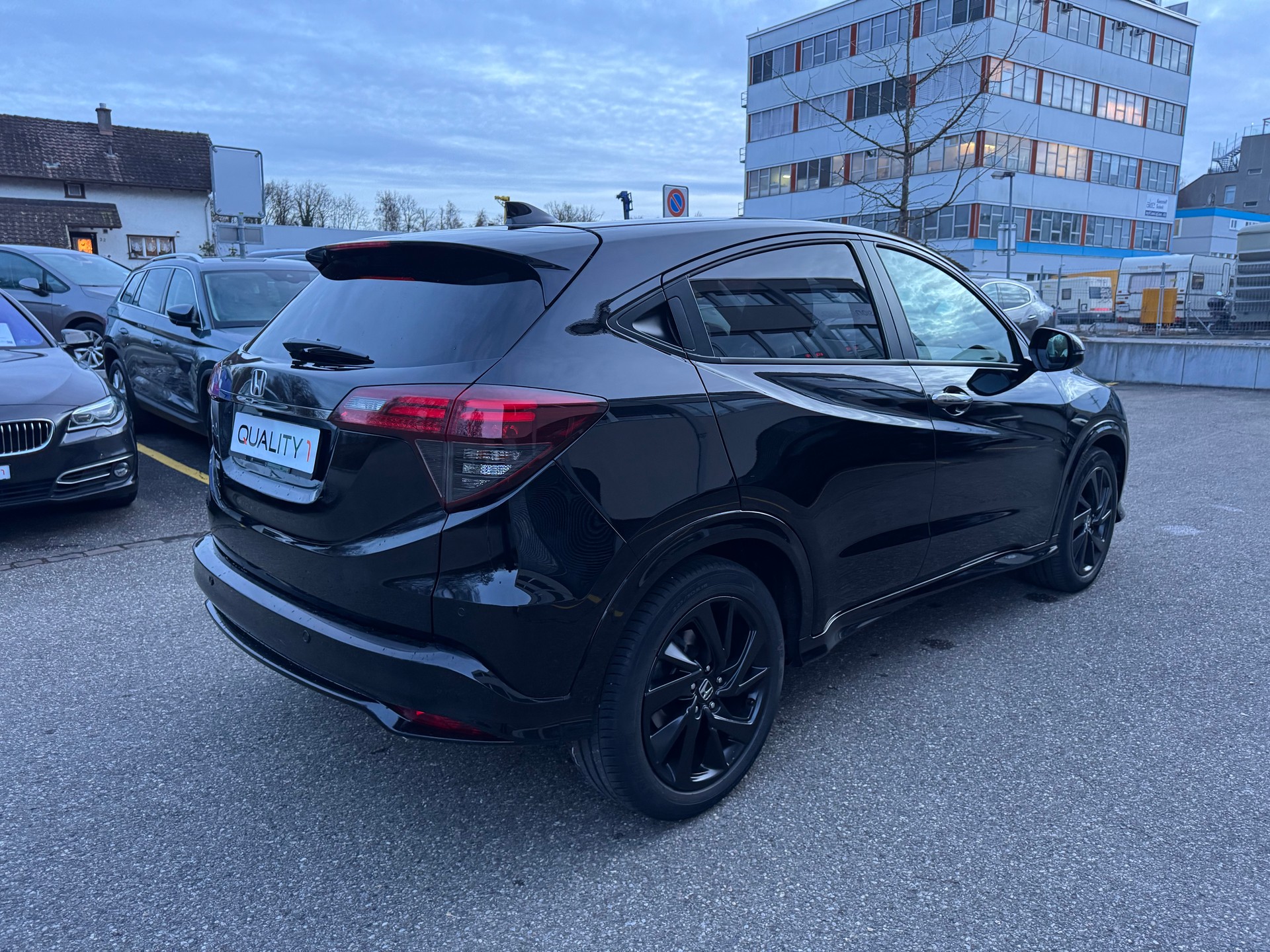HONDA HR-V 1.5i-VTEC Turbo CVT-image-3