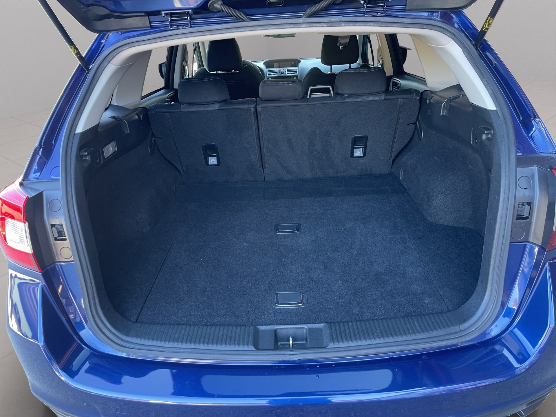 SUBARU Levorg 1.6DIT Swiss S AWD Lineartronic-image-12
