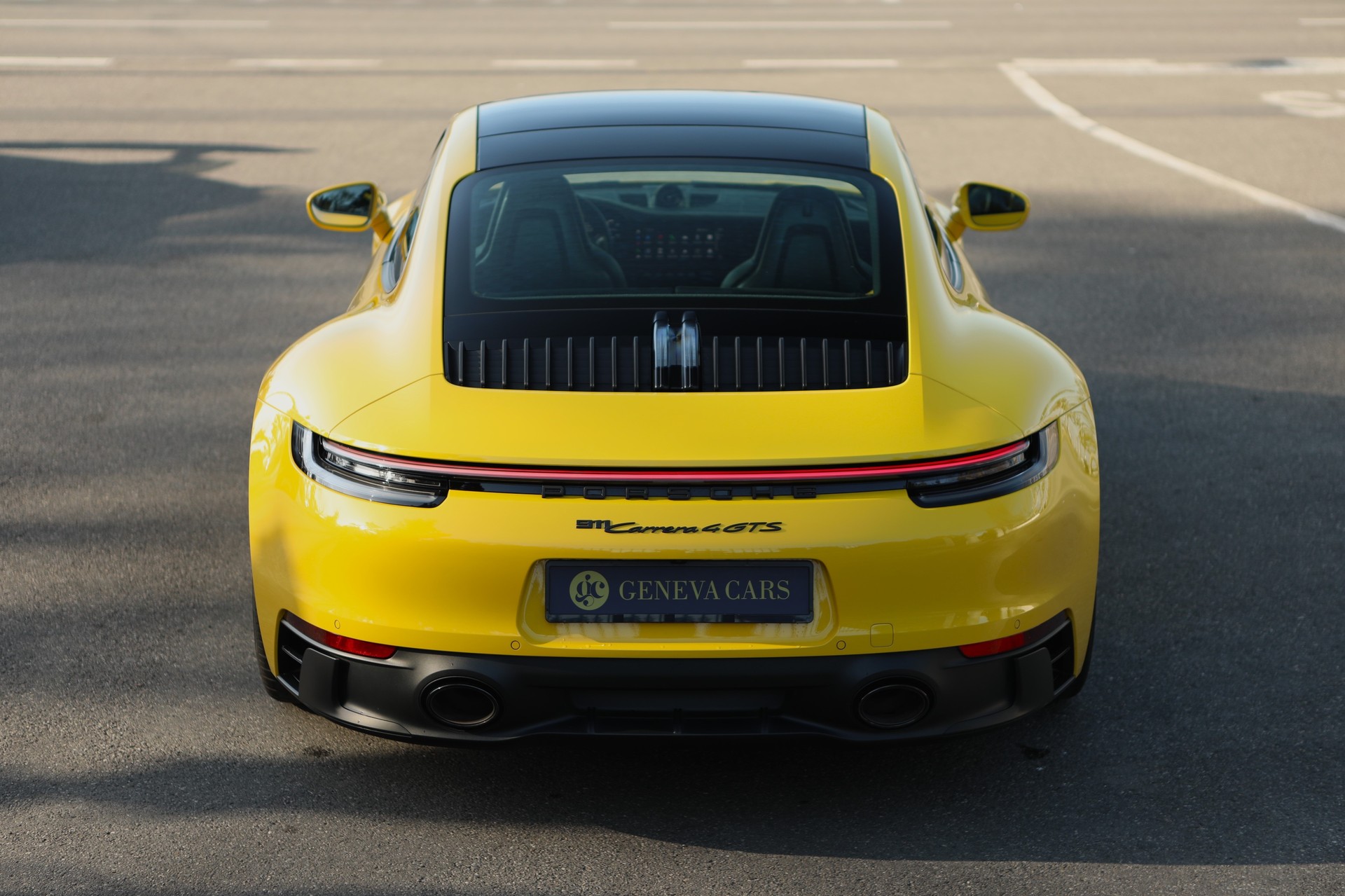 PORSCHE 911 Carrera 4 GTS PDK-image-3