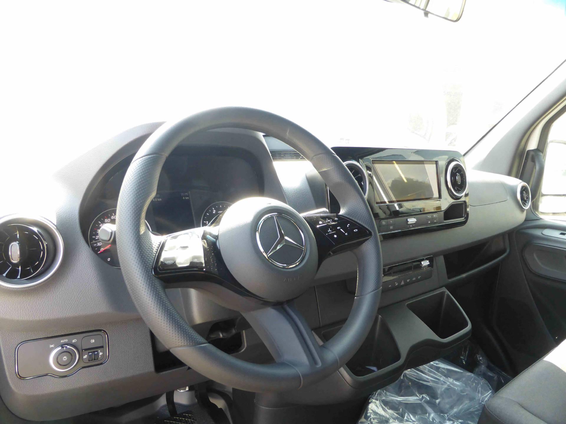 MERCEDES-BENZ Sprinter 315 Kaw. 4325 L 2.0 CDI 150 Pro-image-8