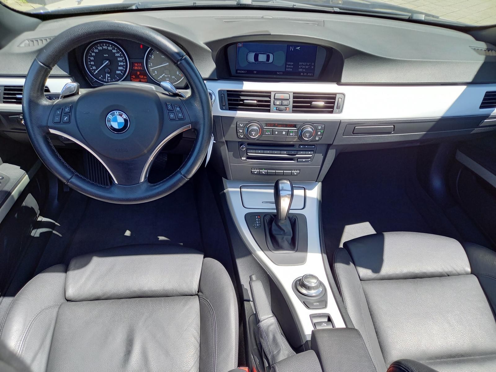 BMW 335i Cabriolet Steptronic-image-6