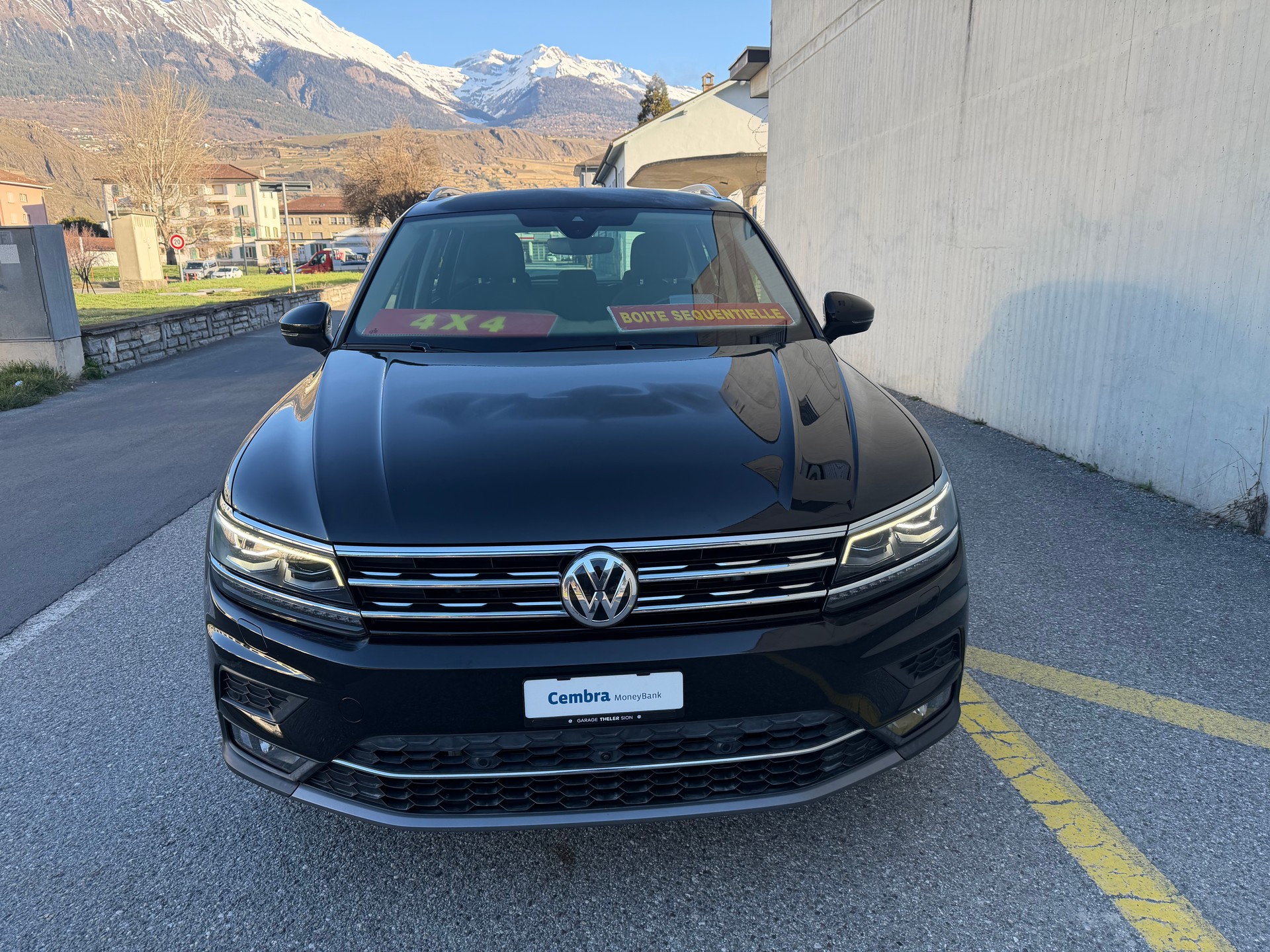 VW Tiguan 2.0TSI Highline 4Motion DSG-image-12