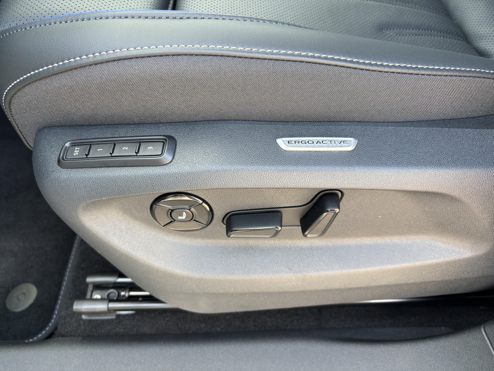 VW Tayron 1.5 TSI evo2 eHybrid R-Line DSG-image-14