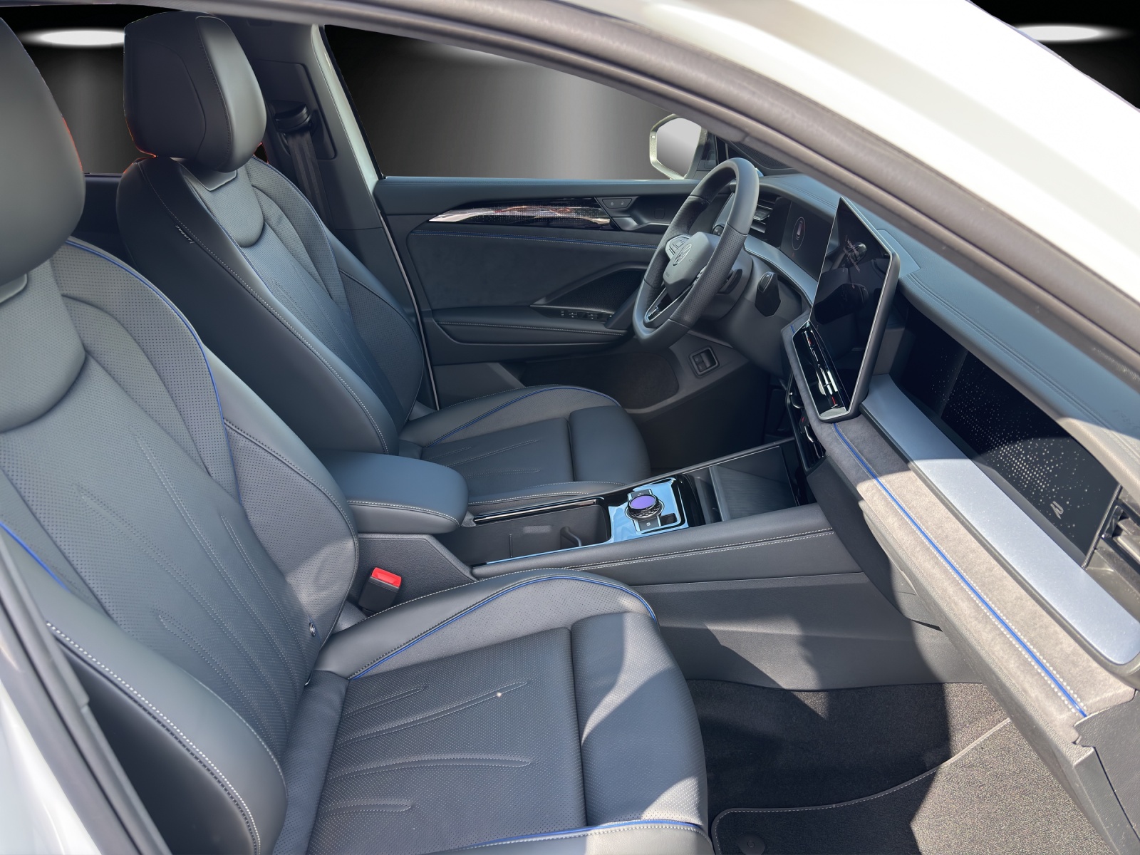 VW Tayron 1.5 TSI evo2 eHybrid R-Line DSG-image-8