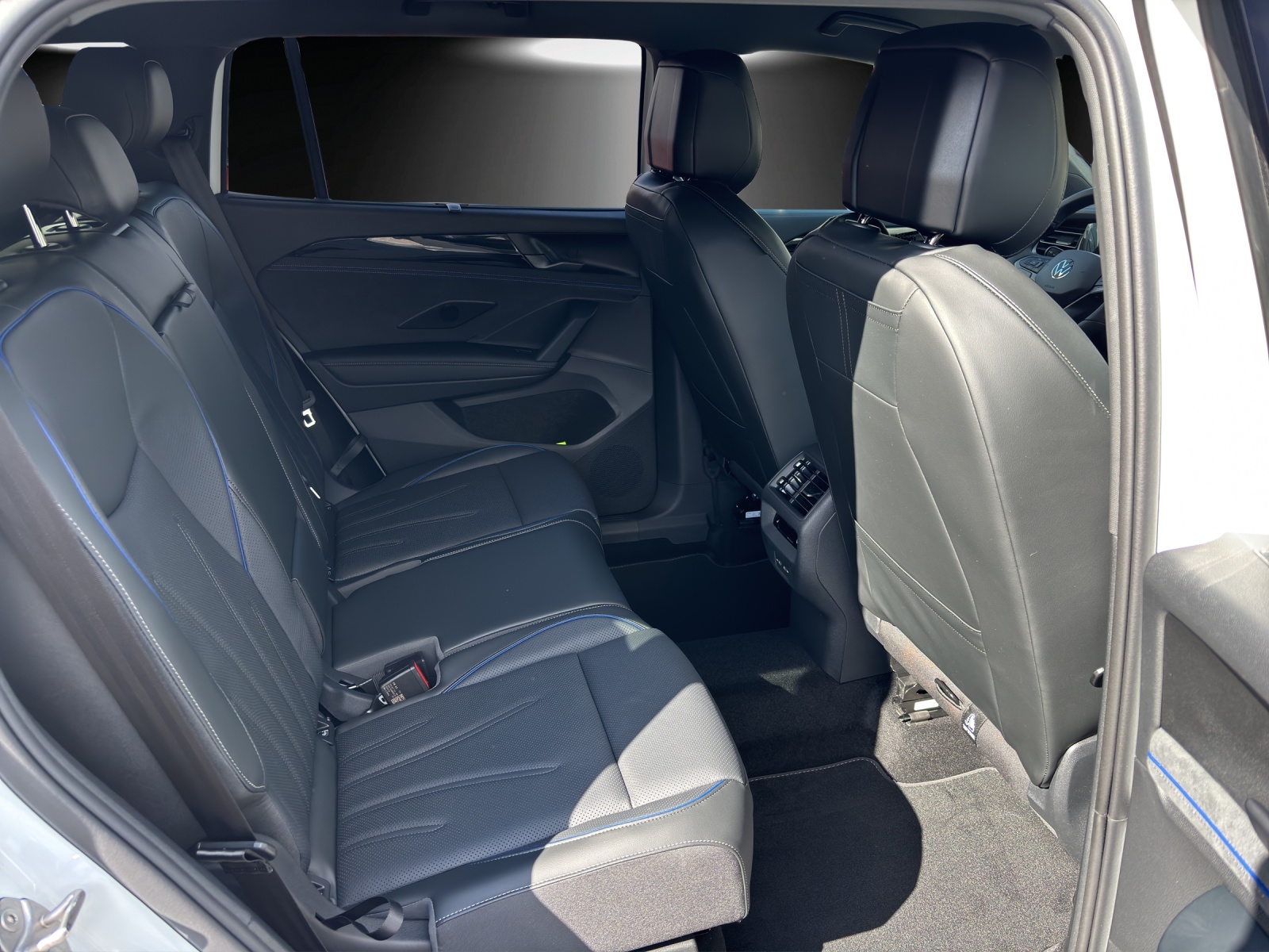 VW Tayron 1.5 TSI evo2 eHybrid R-Line DSG-image-7