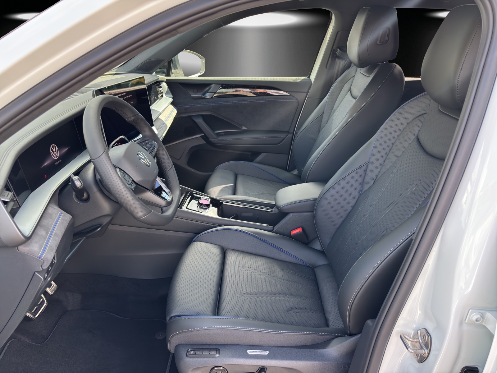 VW Tayron 1.5 TSI evo2 eHybrid R-Line DSG-image-9