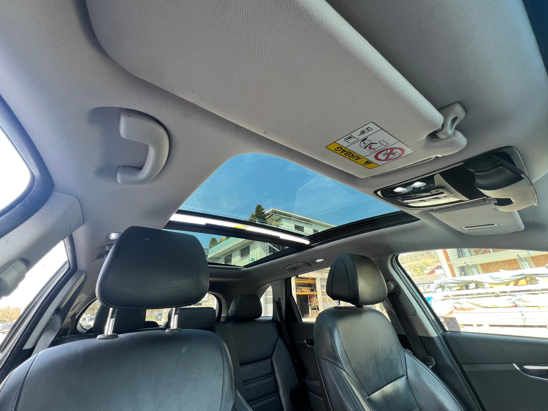 KIA Sorento 2.2 CRDI Style 7P. Automatic-image-14