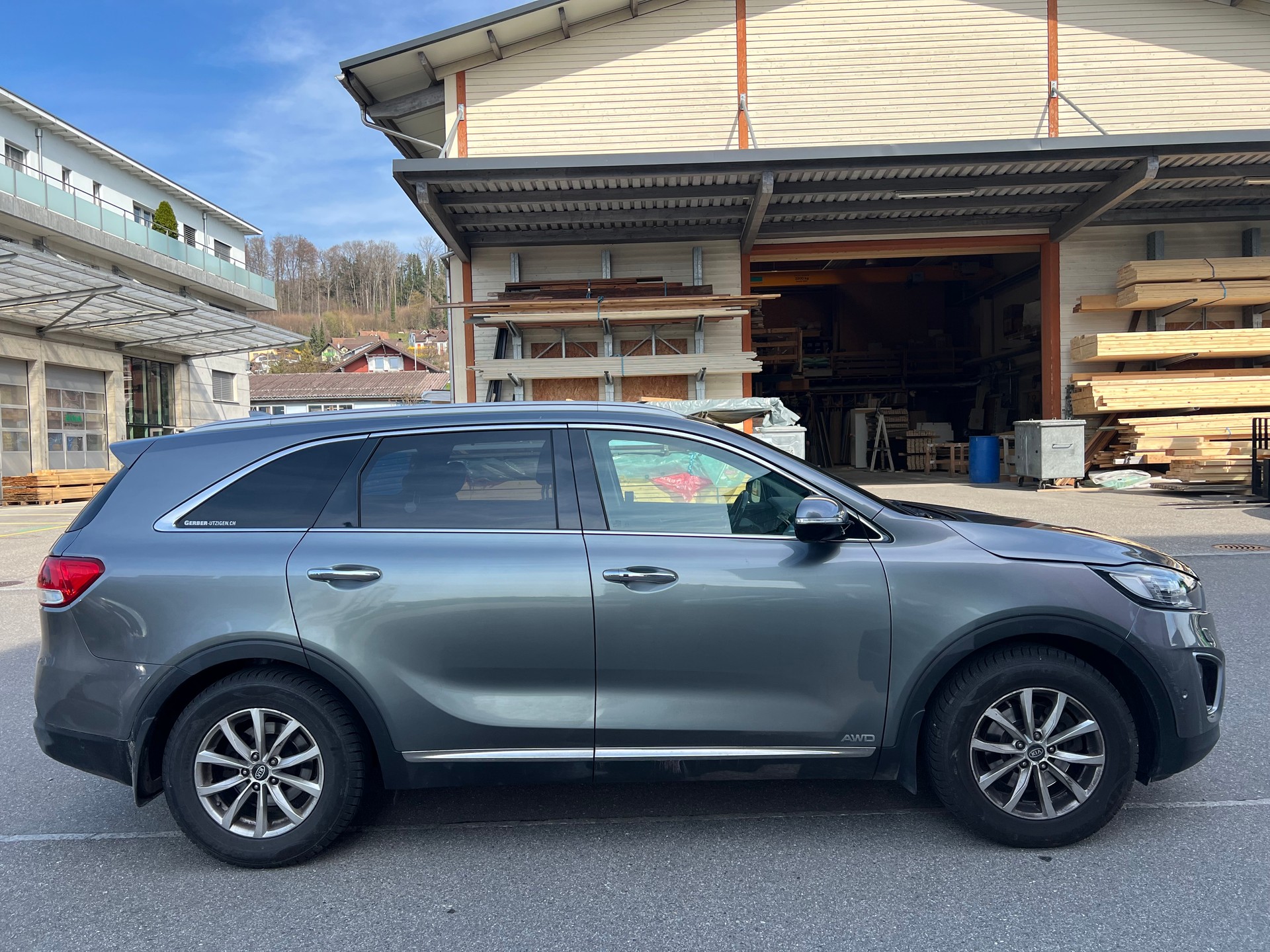 KIA Sorento 2.2 CRDI Style 7P. Automatic-image-3