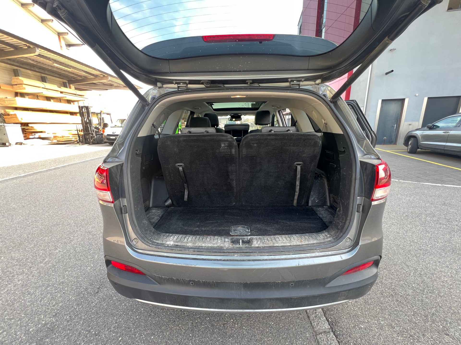 KIA Sorento 2.2 CRDI Style 7P. Automatic-image-18