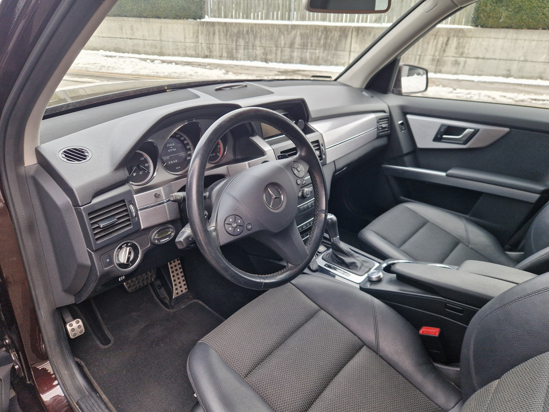 MERCEDES-BENZ GLK 220 CDI BlueEfficiency 4Matic 7G-Tronic-image-5