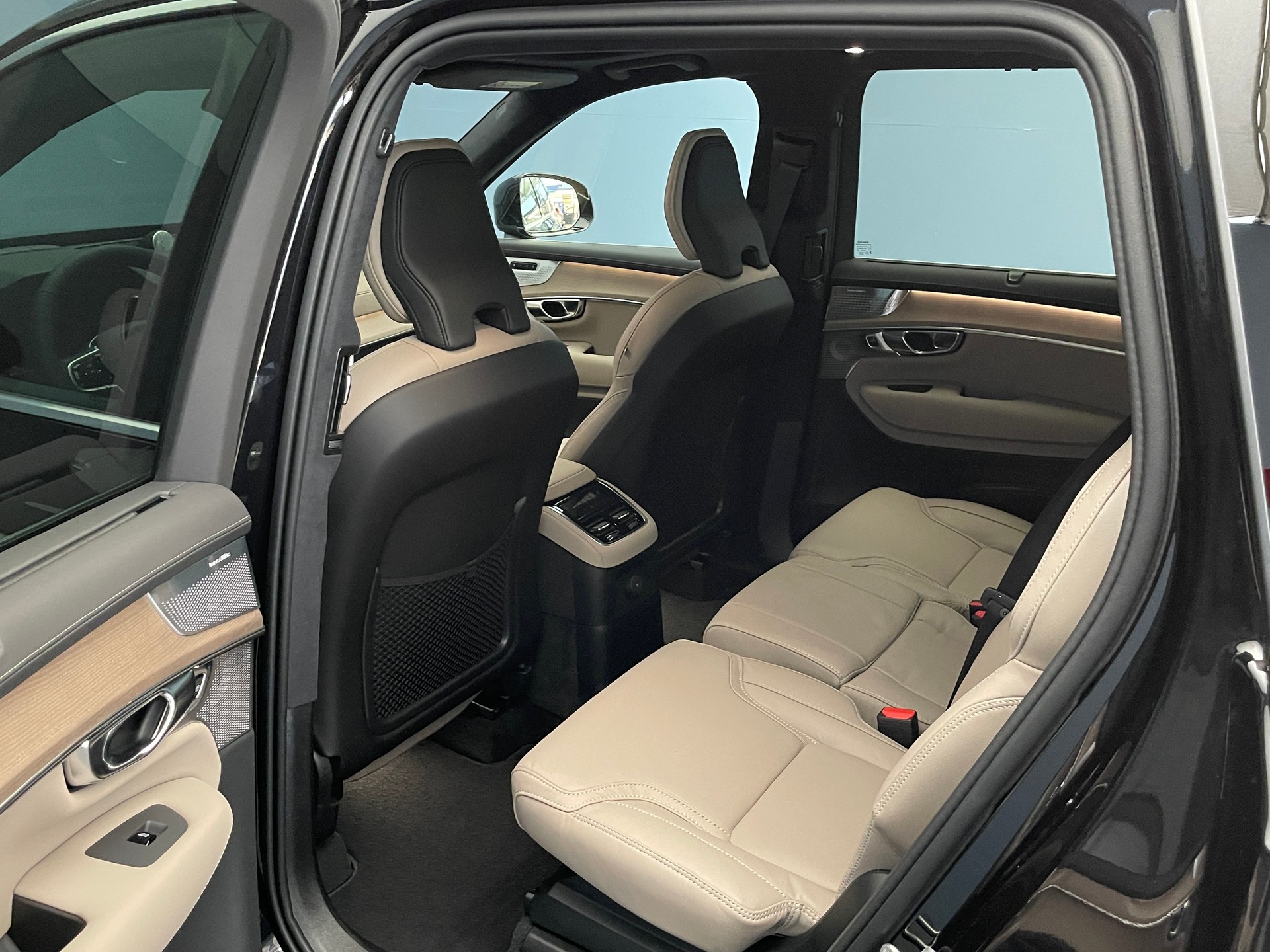 VOLVO XC90 2.0 T8 TE XCLUSIVE Edition Bright eAWD-image-13