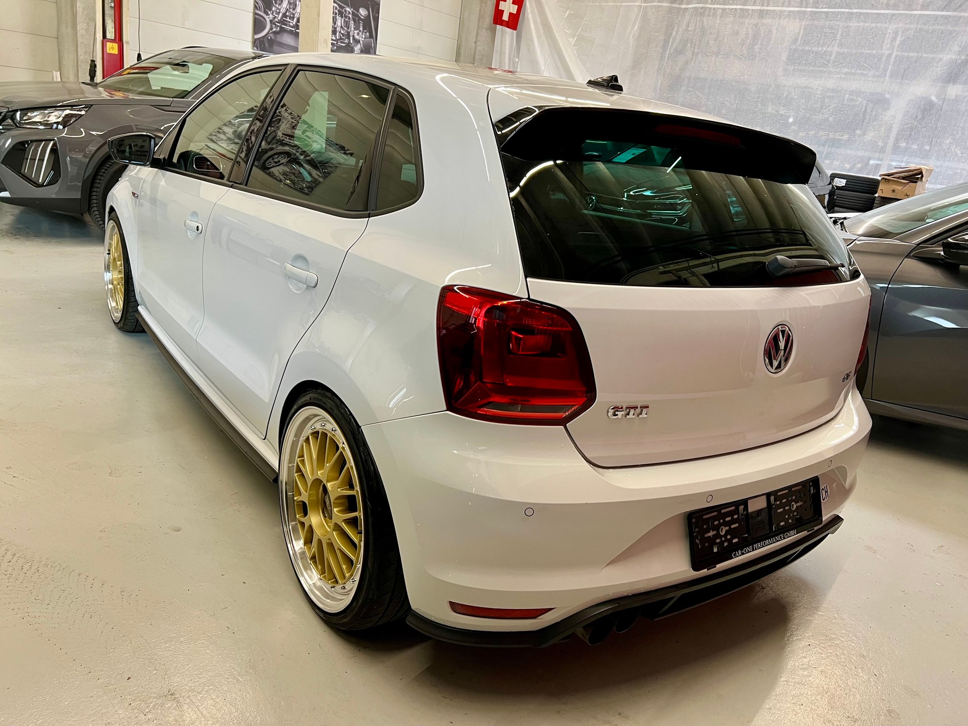 VW Polo 1.8 TSI GTI DSG-image-2