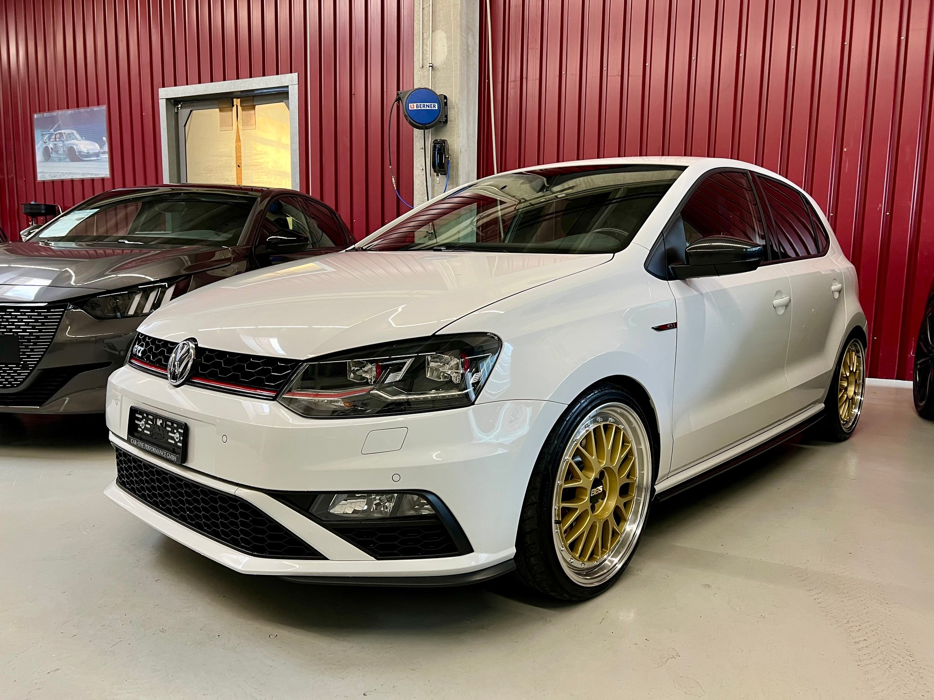 VW Polo 1.8 TSI GTI DSG-image-1