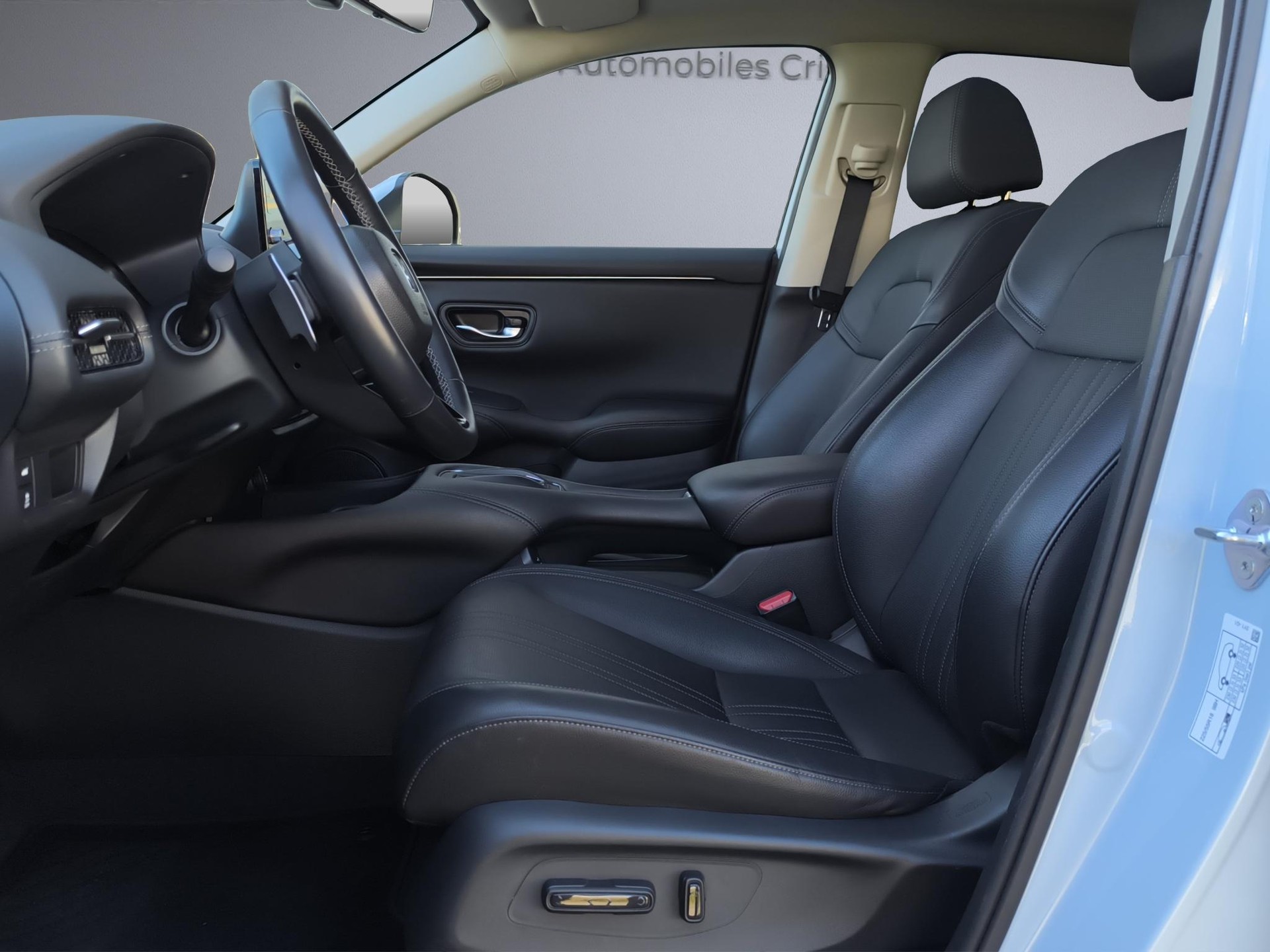 HONDA ZR-V 2.0 i-MMD Advance-image-8