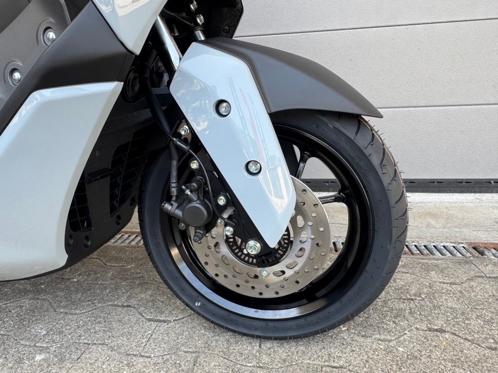 YAMAHA NMAX 125 Tech-MAX-image-6