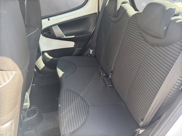 PEUGEOT 107 1.0 Active-image-19