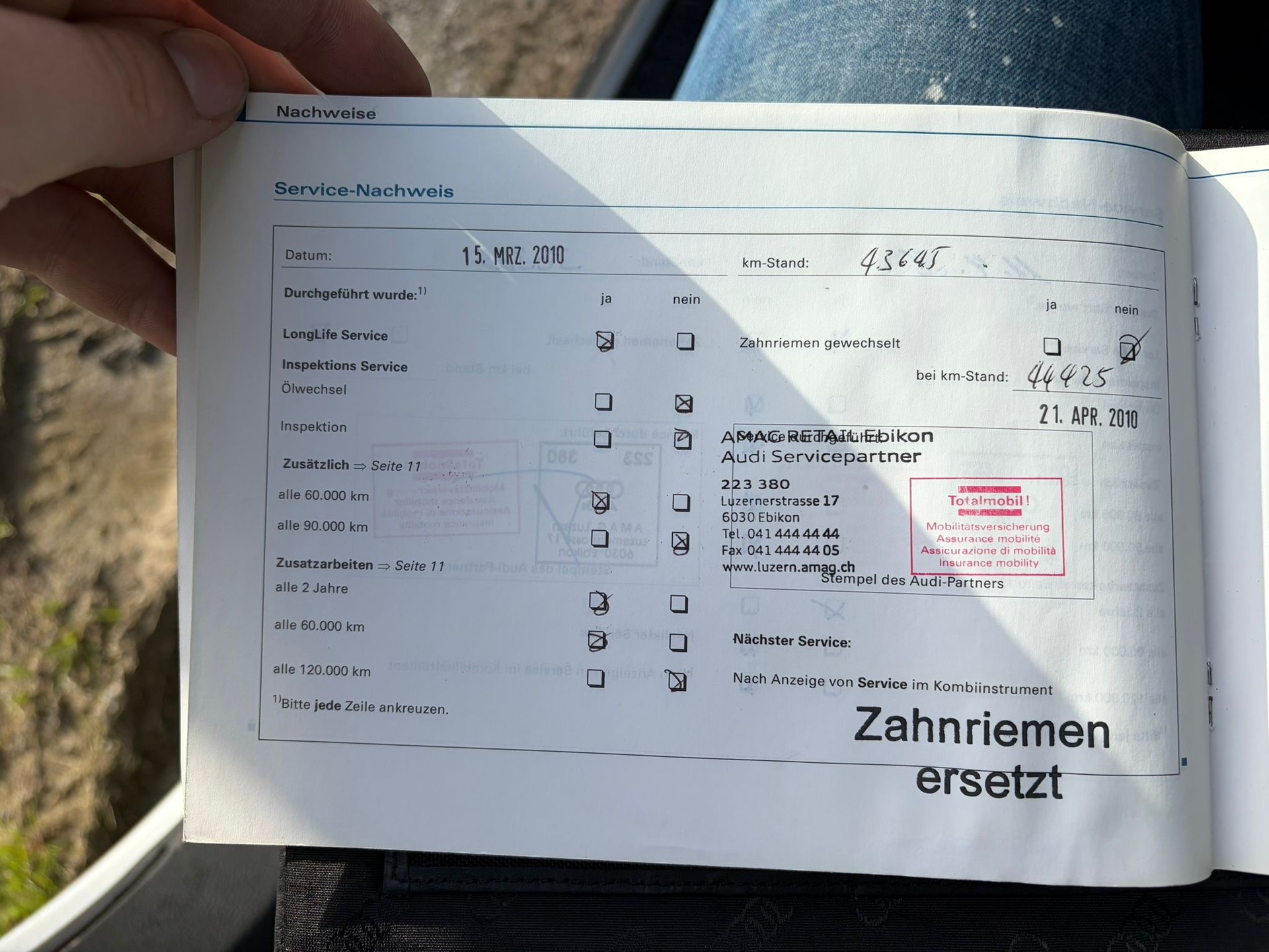 AUDI A8 4.2 quattro tiptronic-image-10