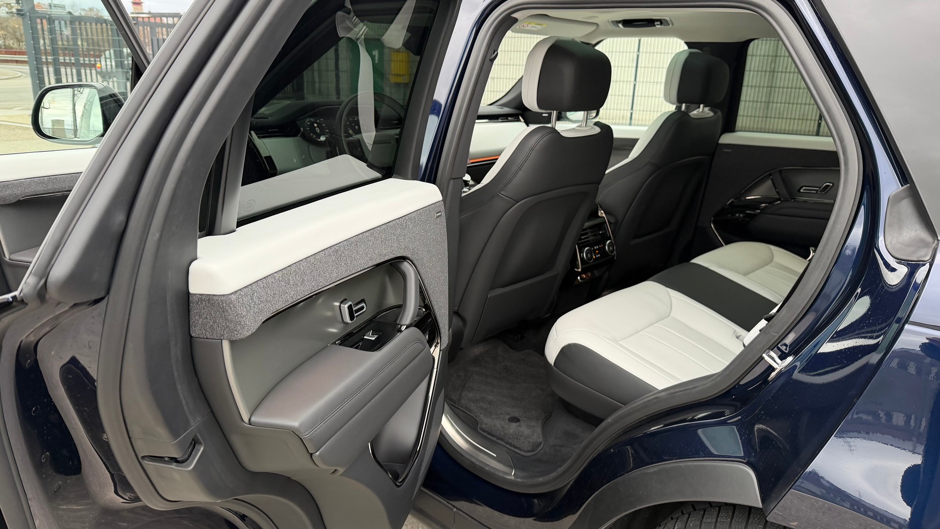 LAND ROVER Range Rover Sport P400 3.0 Si6 MHEV Dynamic HSE Automatic-image-11