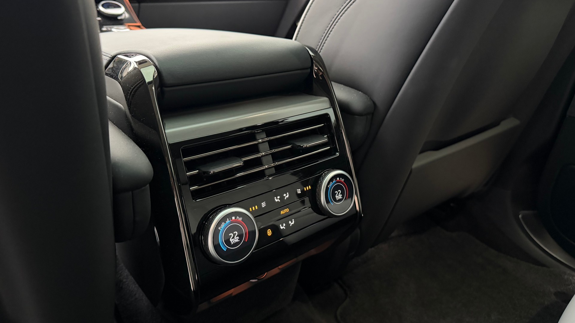 LAND ROVER Range Rover Sport P400 3.0 Si6 MHEV Dynamic HSE Automatic-image-19