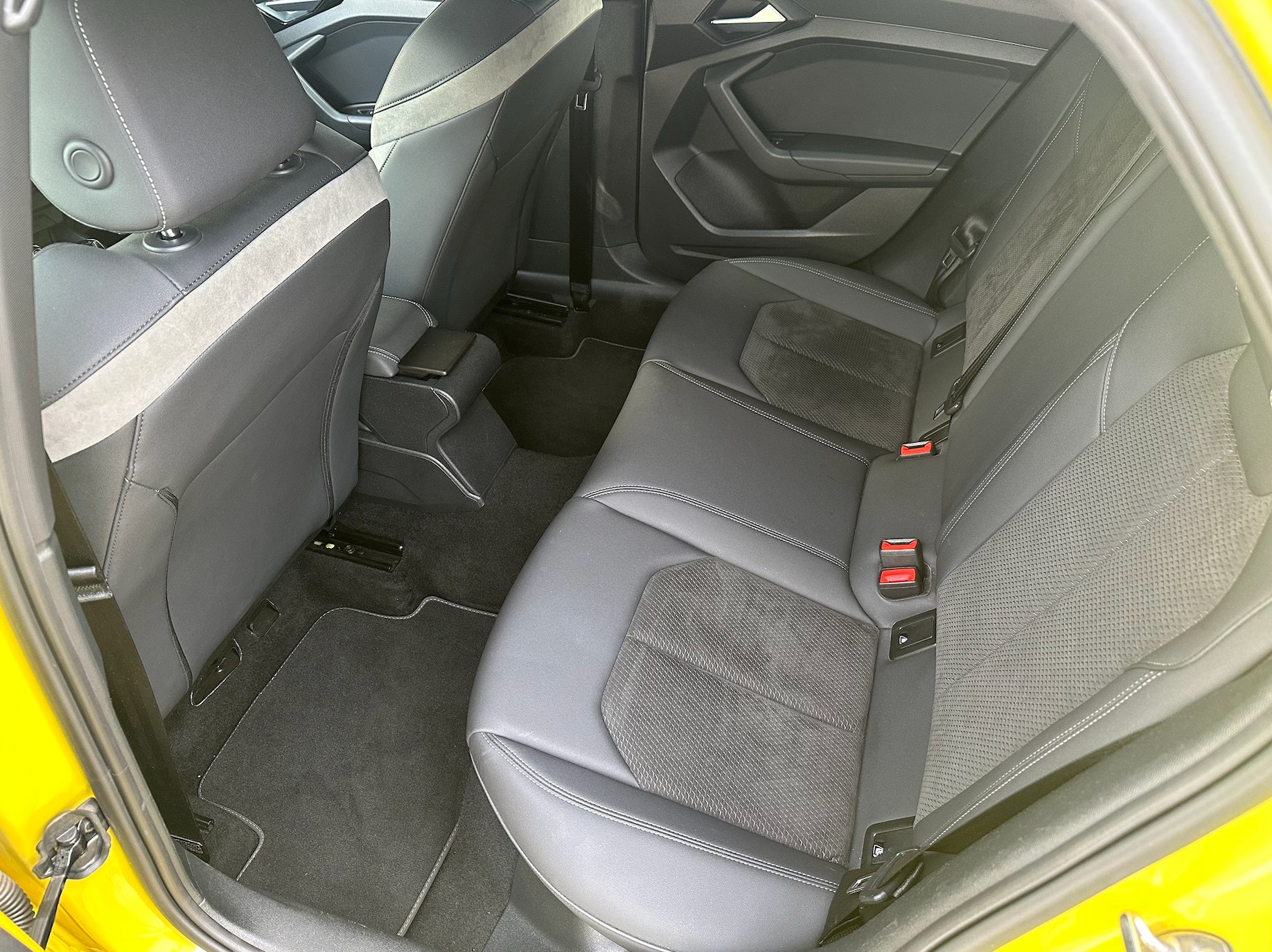 AUDI A1 Sportback 35 TFSI advanced S-tronic-image-15