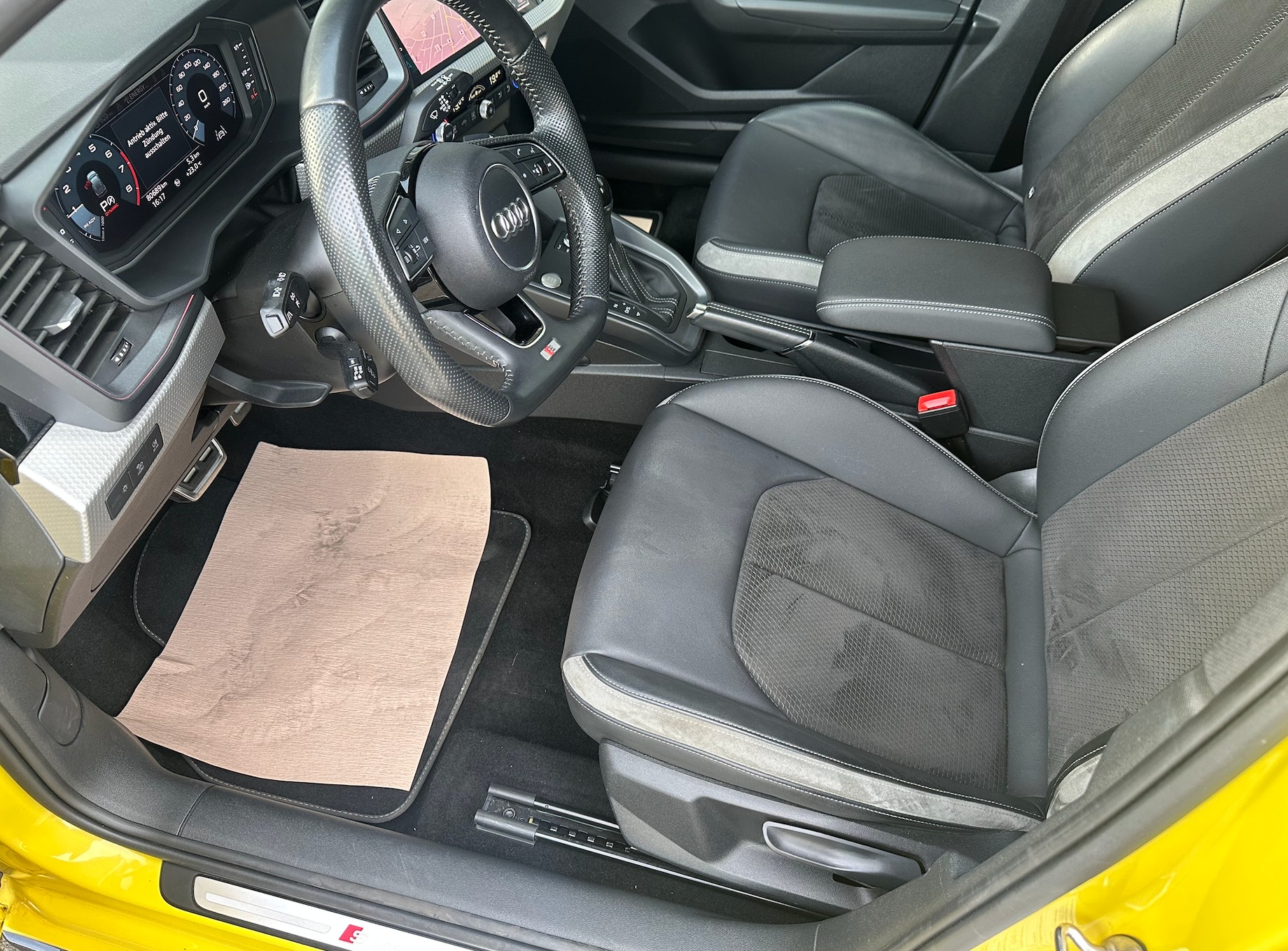 AUDI A1 Sportback 35 TFSI advanced S-tronic-image-11