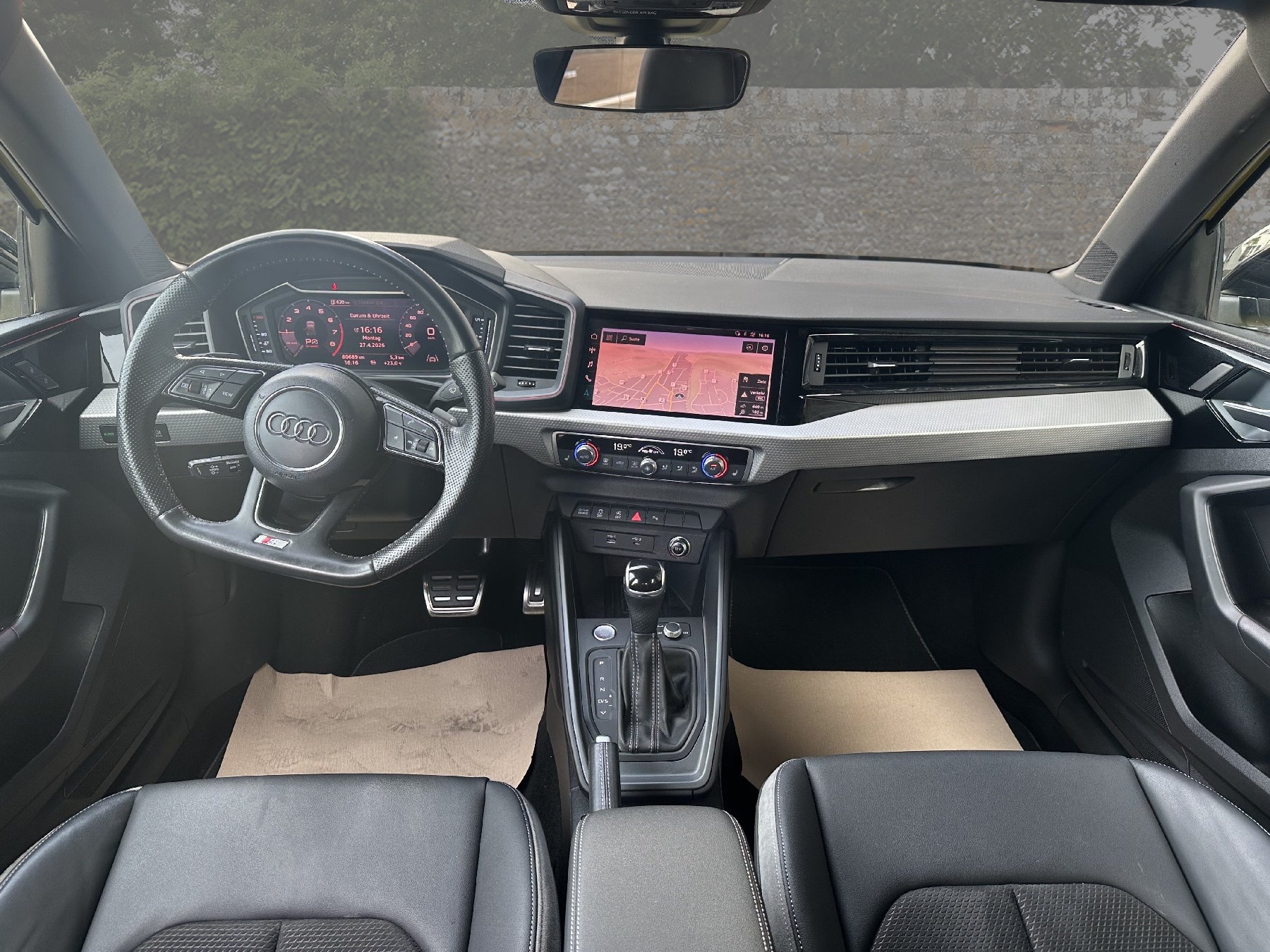 AUDI A1 Sportback 35 TFSI advanced S-tronic-image-9
