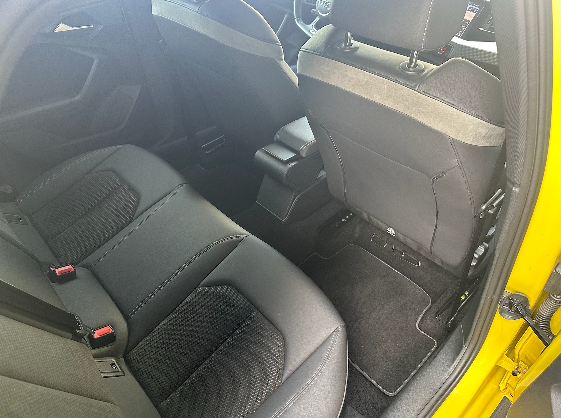 AUDI A1 Sportback 35 TFSI advanced S-tronic-image-13