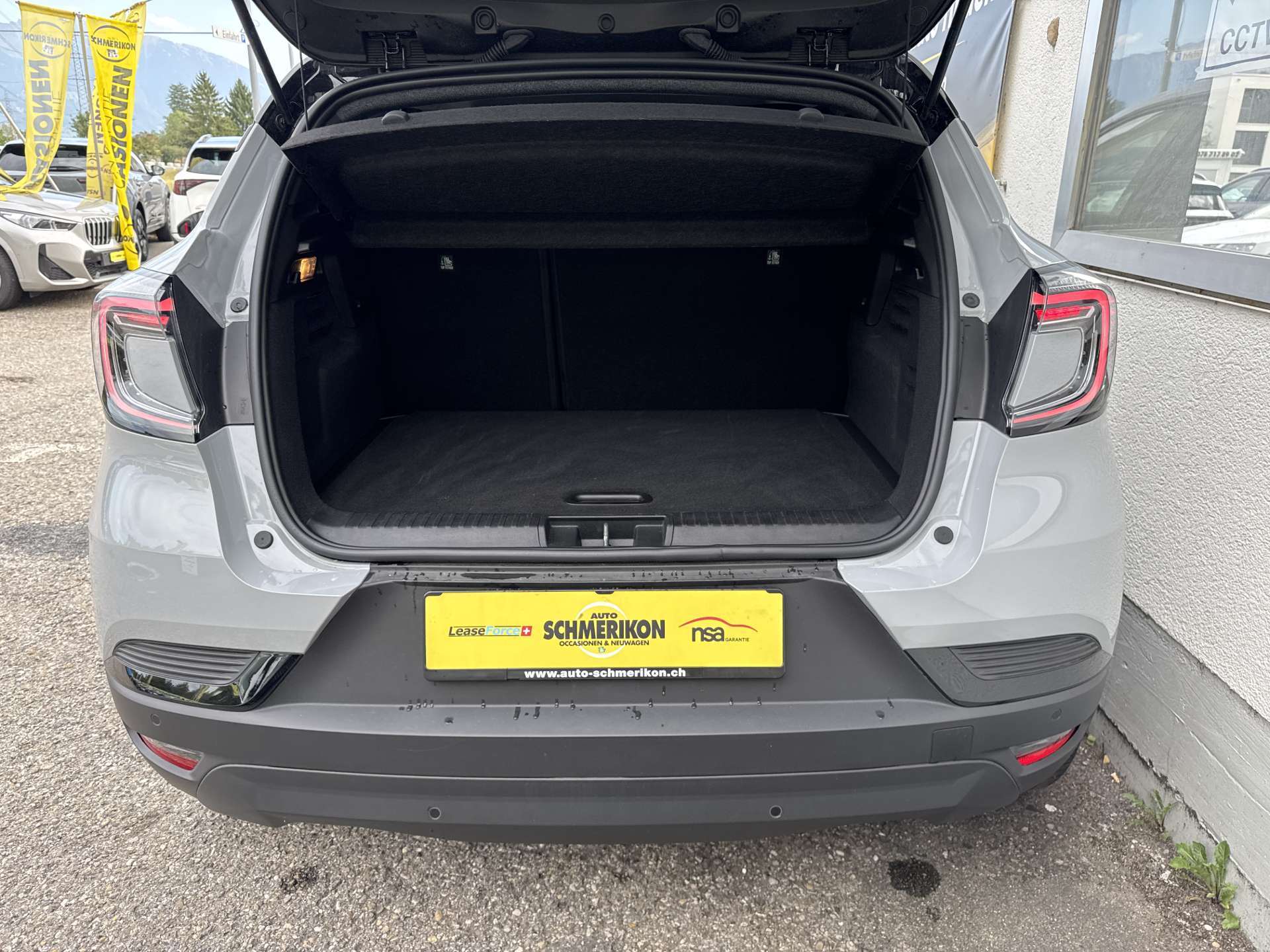 RENAULT Captur 1.8 E-Tech 160 Techno DHT-Automat-image-8