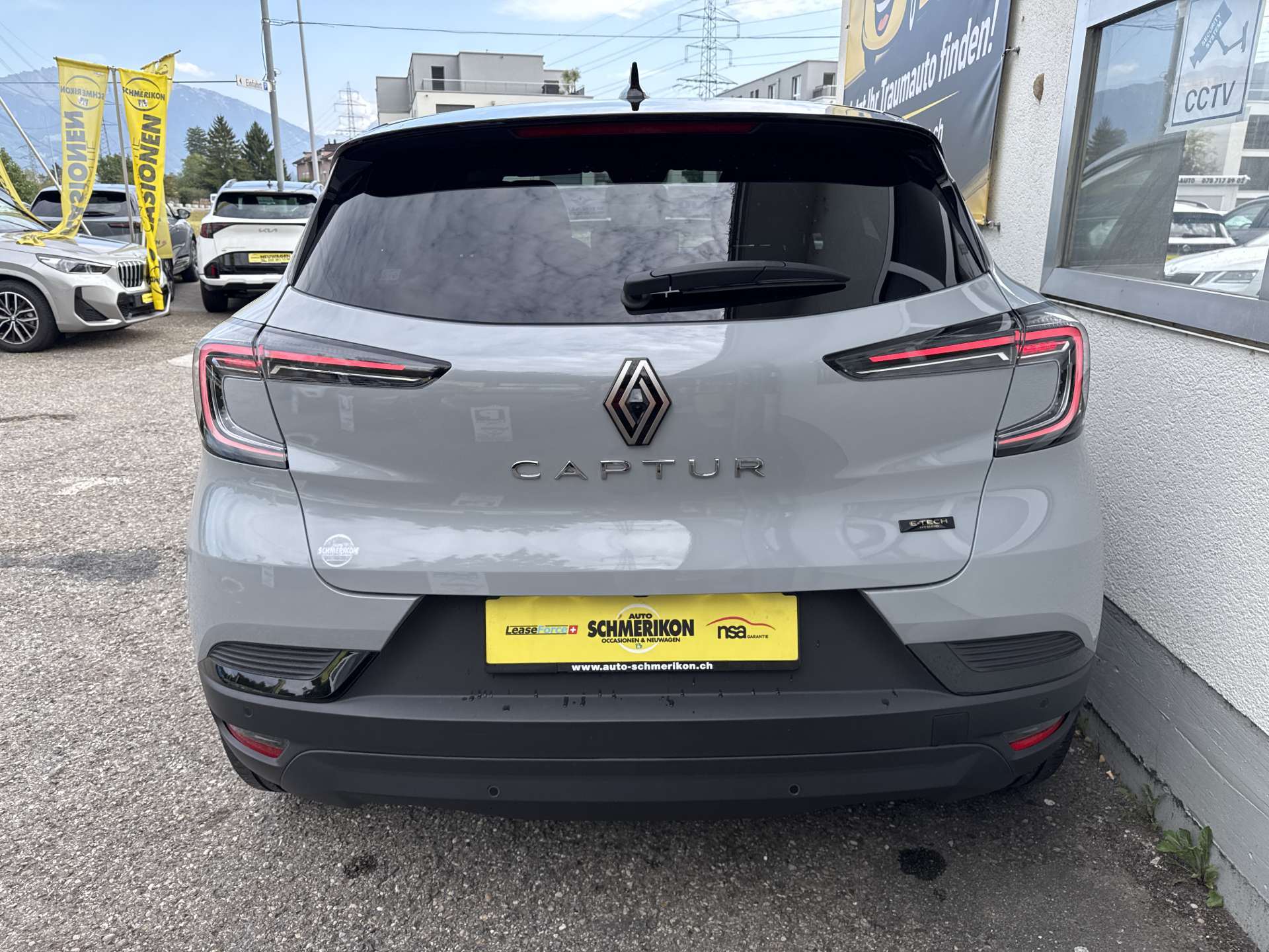 RENAULT Captur 1.8 E-Tech 160 Techno DHT-Automat-image-3