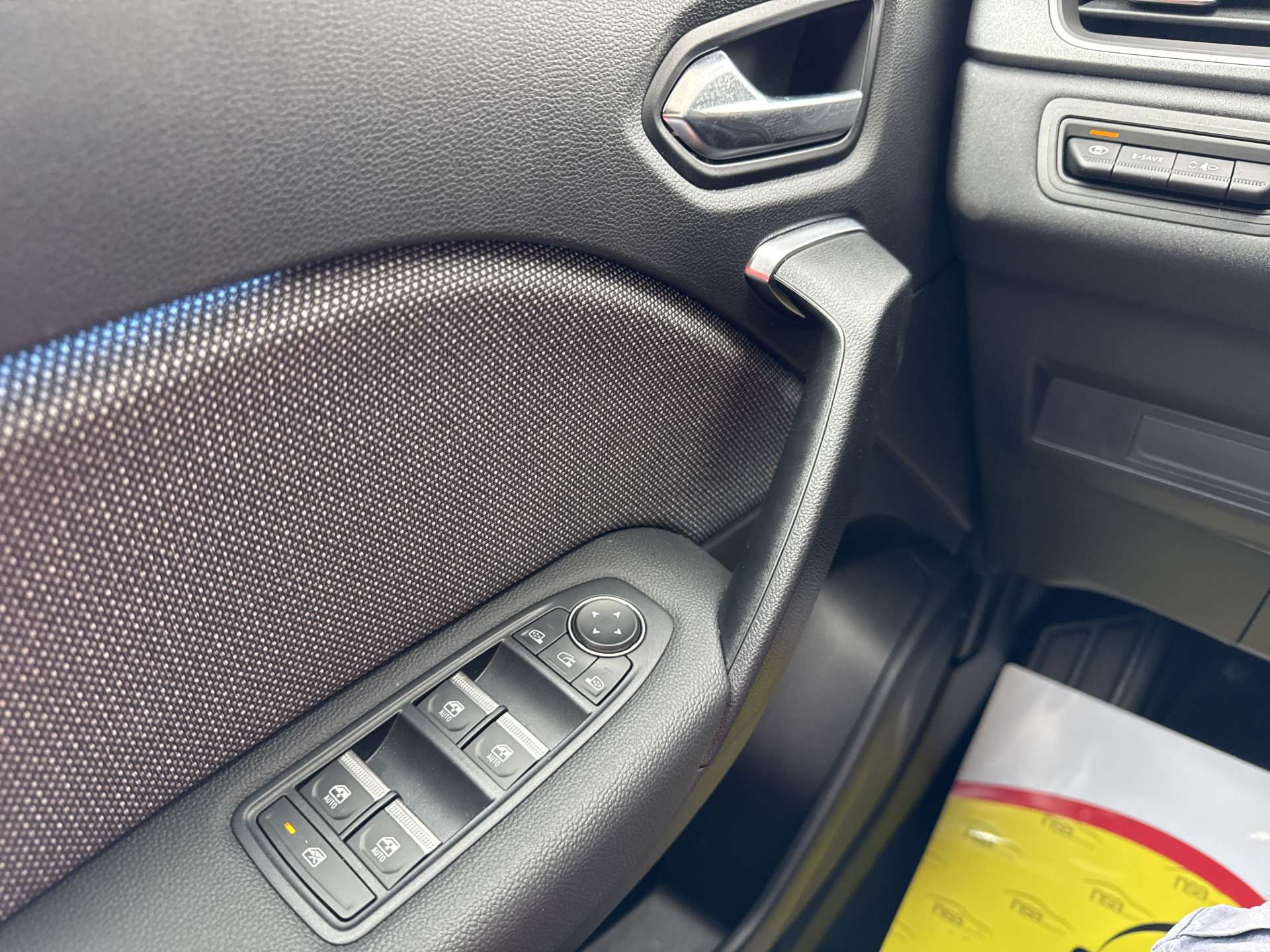 RENAULT Captur 1.8 E-Tech 160 Techno DHT-Automat-image-15