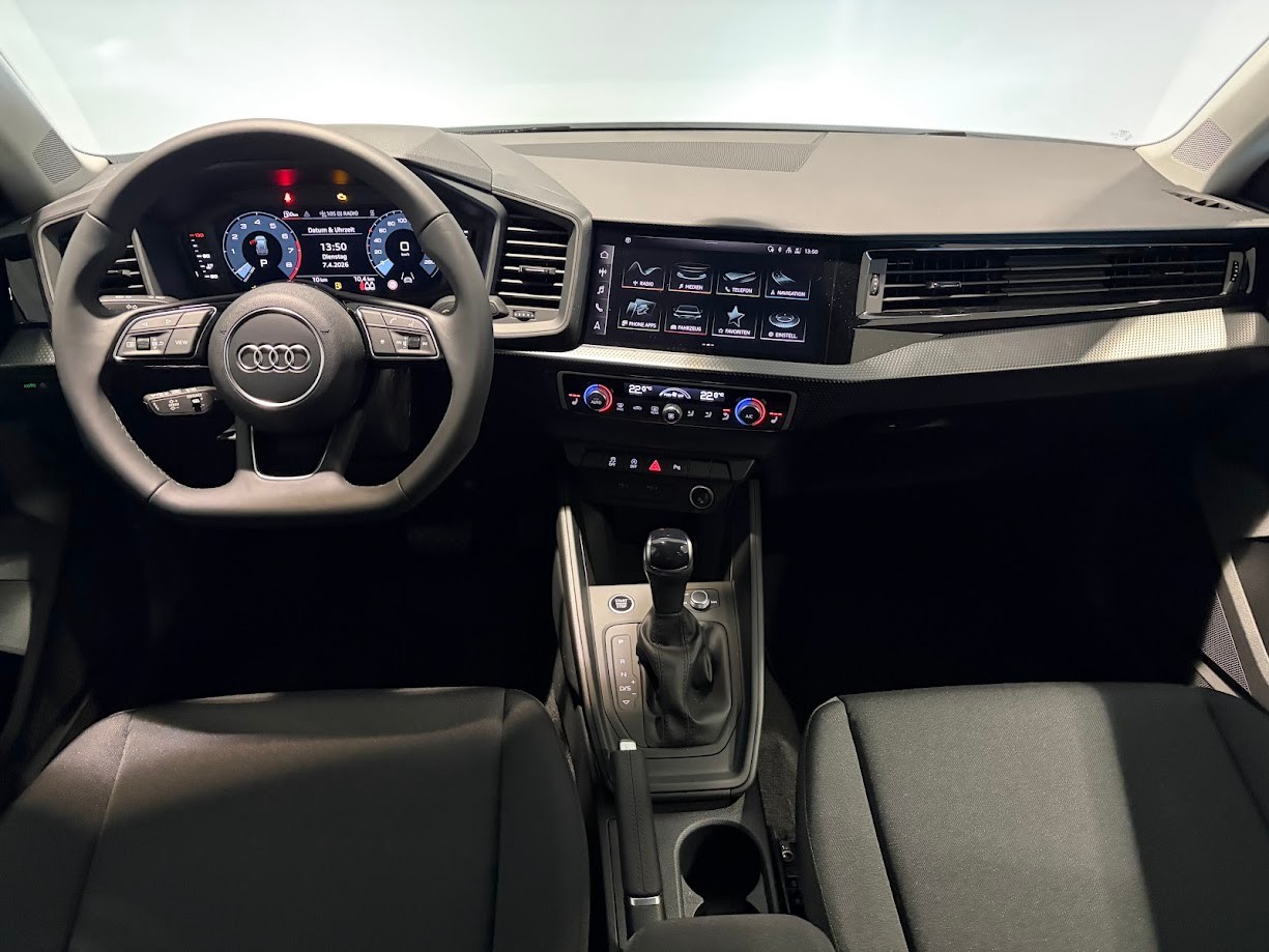 AUDI A1 Sportback 30 TFSI Attraction S-tronic-image-8