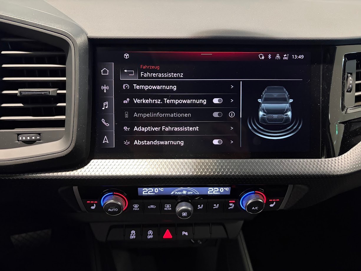 AUDI A1 Sportback 30 TFSI Attraction S-tronic-image-6