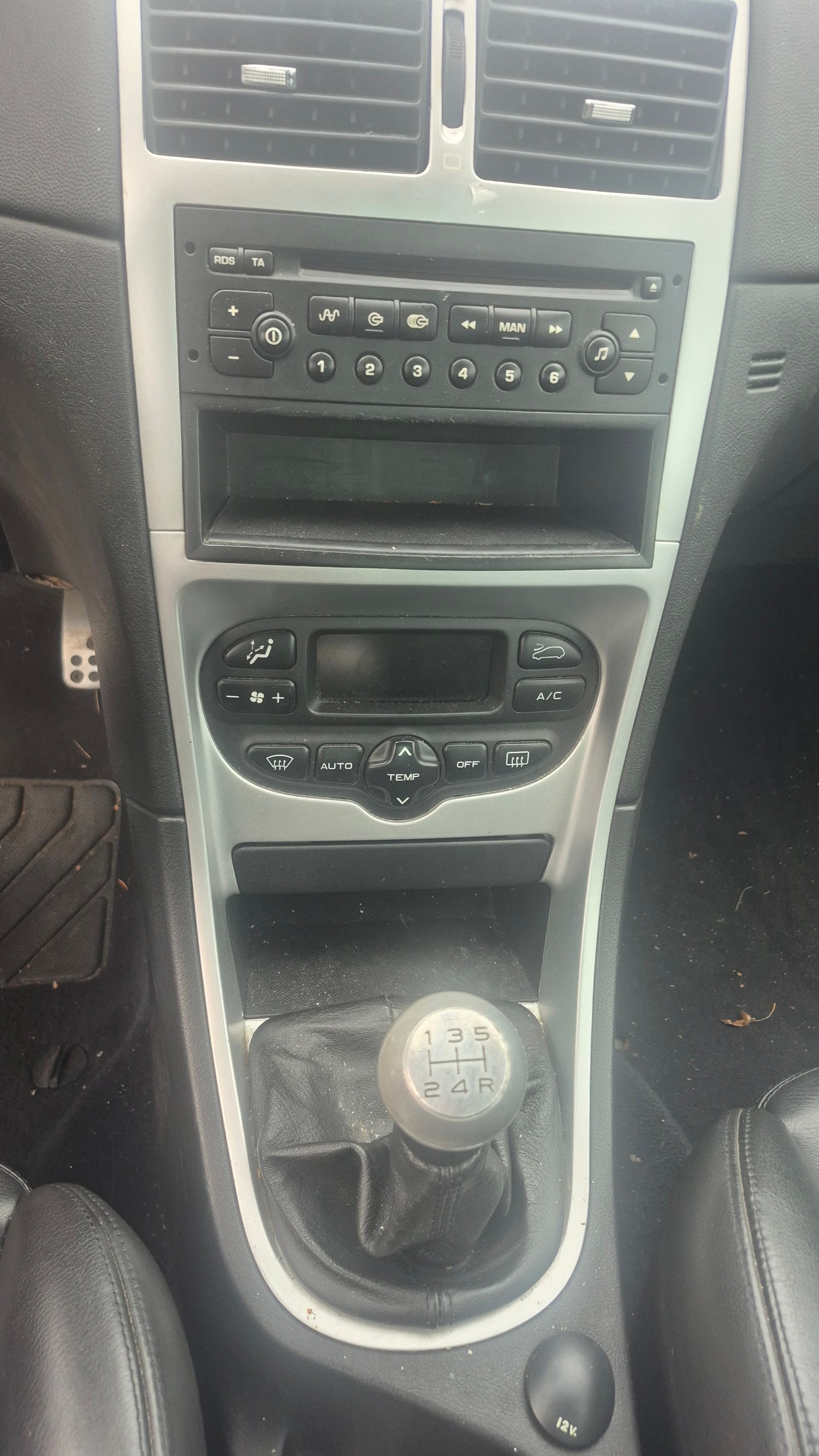 PEUGEOT 307 CC 2.0 16V-image-9
