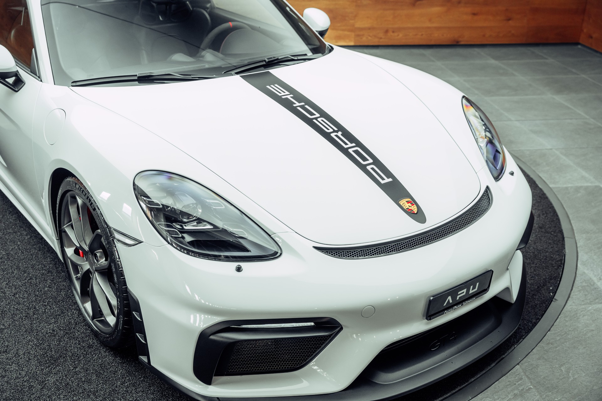 PORSCHE 718 Cayman GT4 PDK-image-23